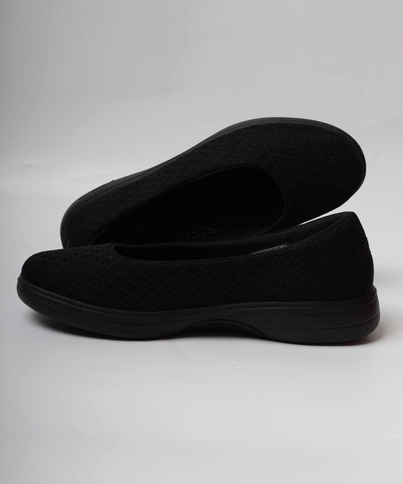 سكيتشرز رجالي آرتش فيت 138902