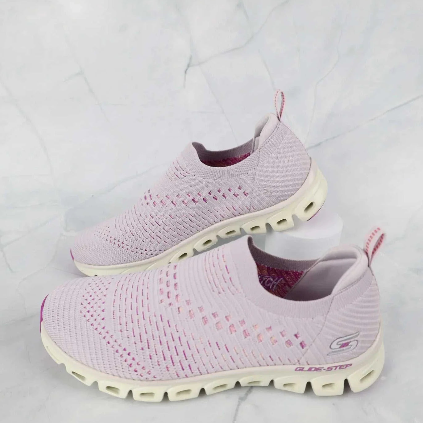 سكيتشرز نسائي جلايد ستيب 104121