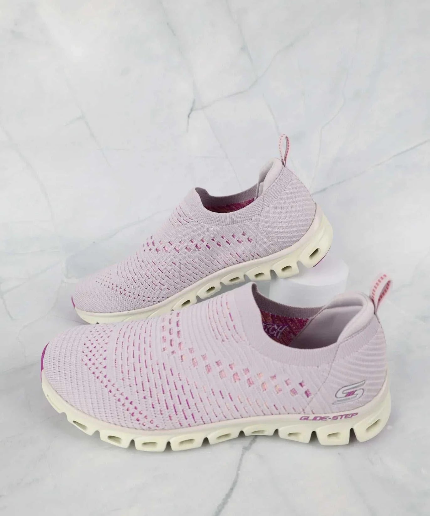 سكيتشرز نسائي جلايد ستيب 104121