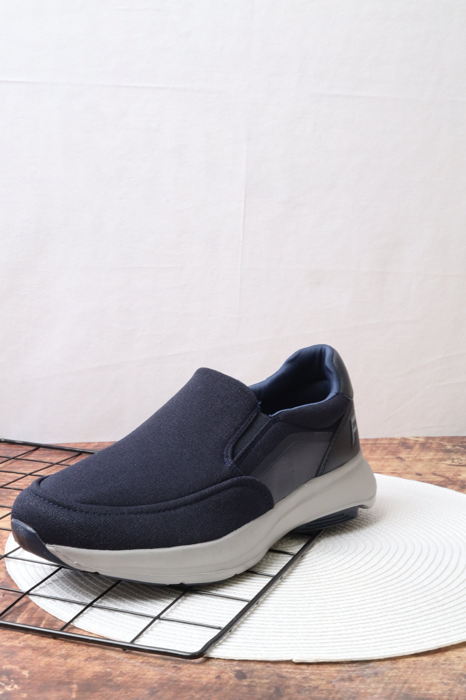 حذاء رياضي رجالي 16615