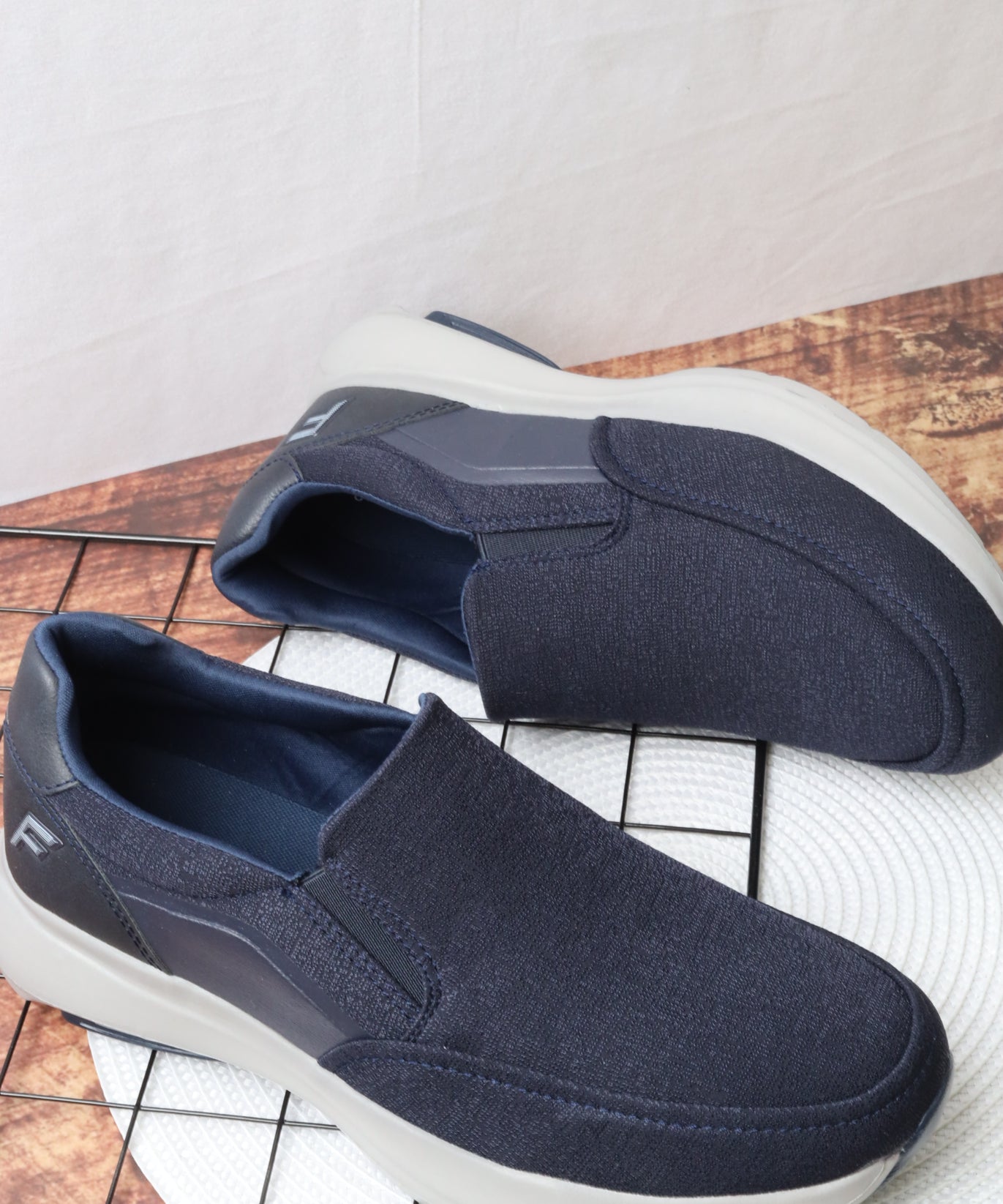 حذاء رياضي رجالي 16615