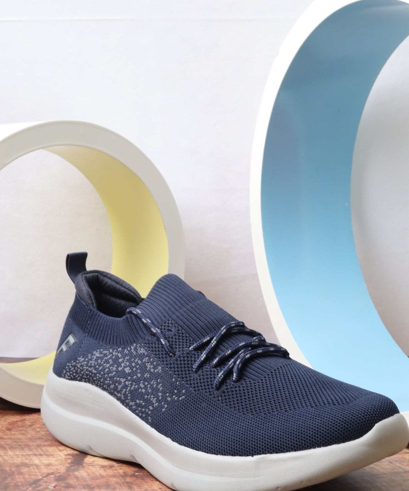 حذاء رياضي رجالي 16513