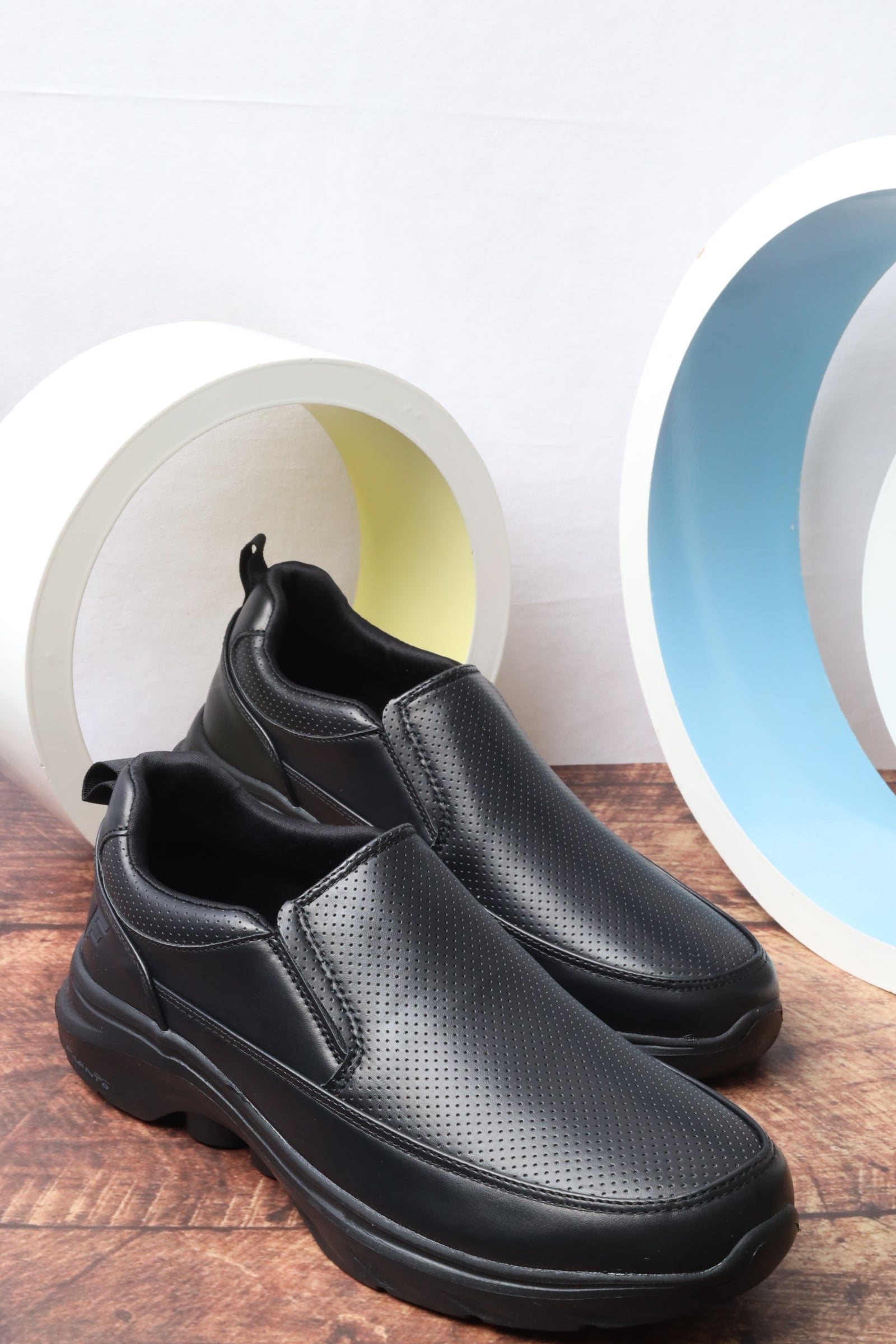 حذاء رياضي رجالي 16608