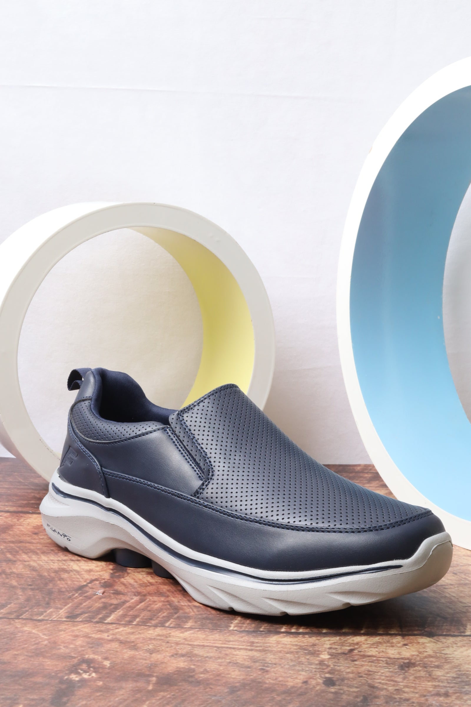 حذاء رياضي رجالي 16608