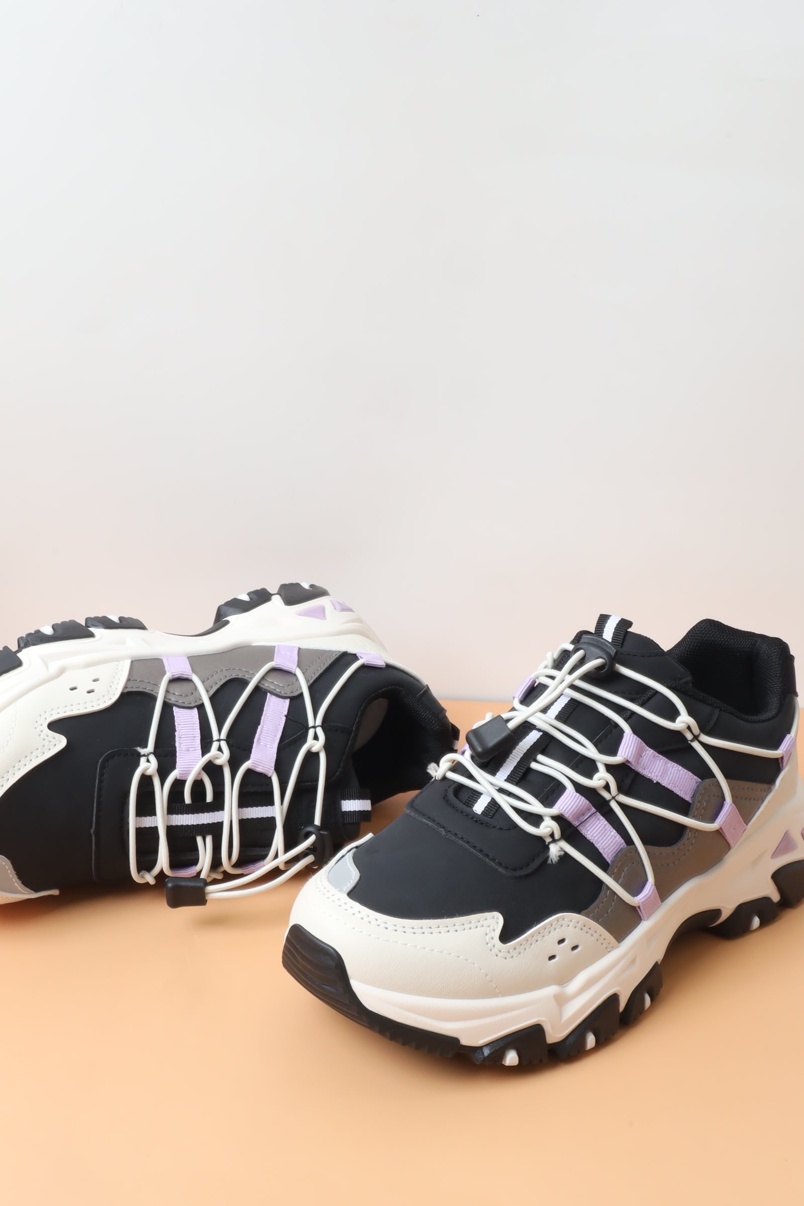 حذاء رياضي نسائي 11-466