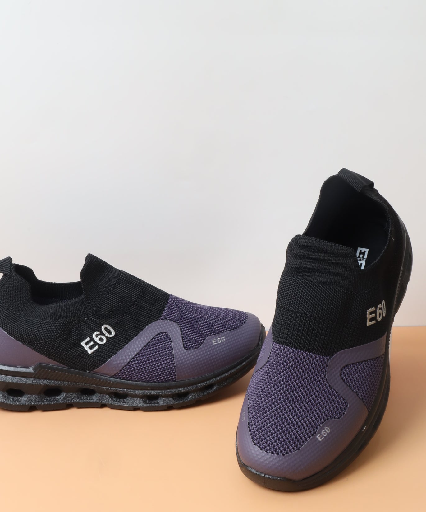 حذاء رياضي نسائي 5616-144