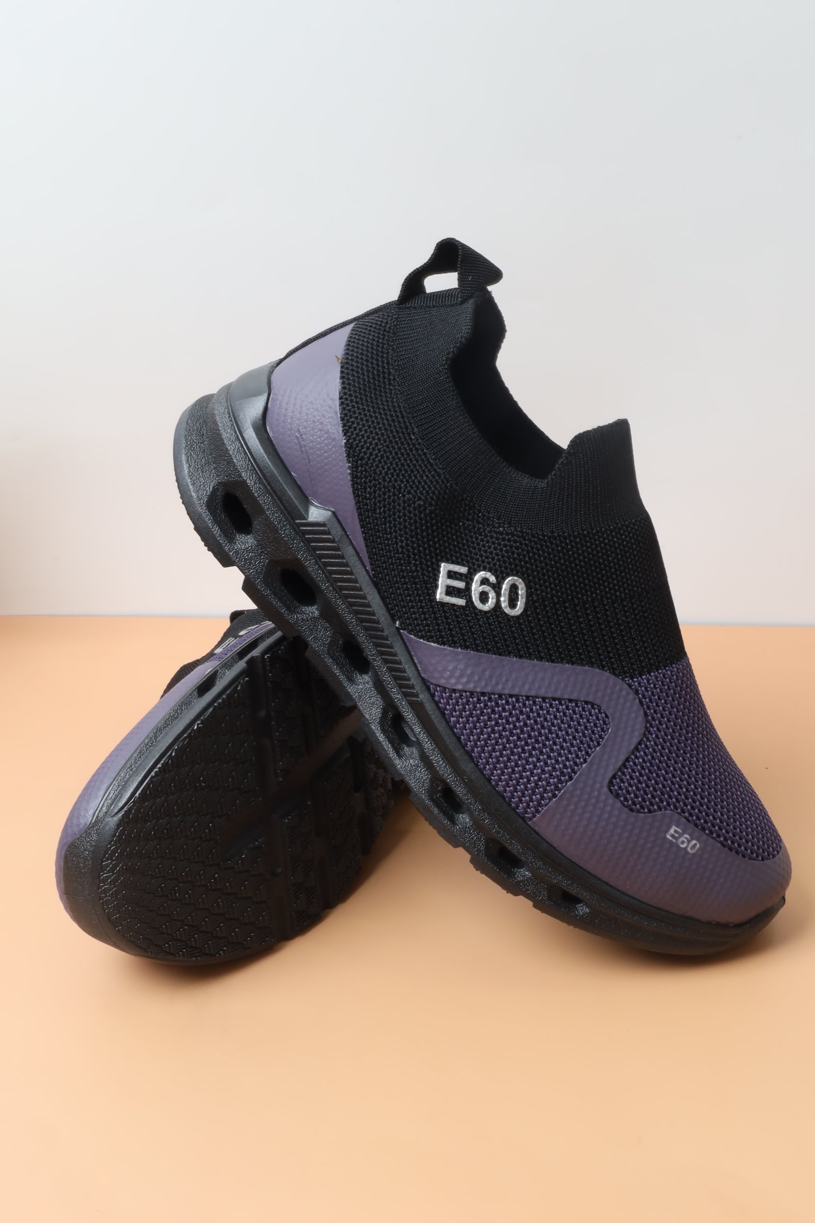 حذاء رياضي نسائي 5616-144