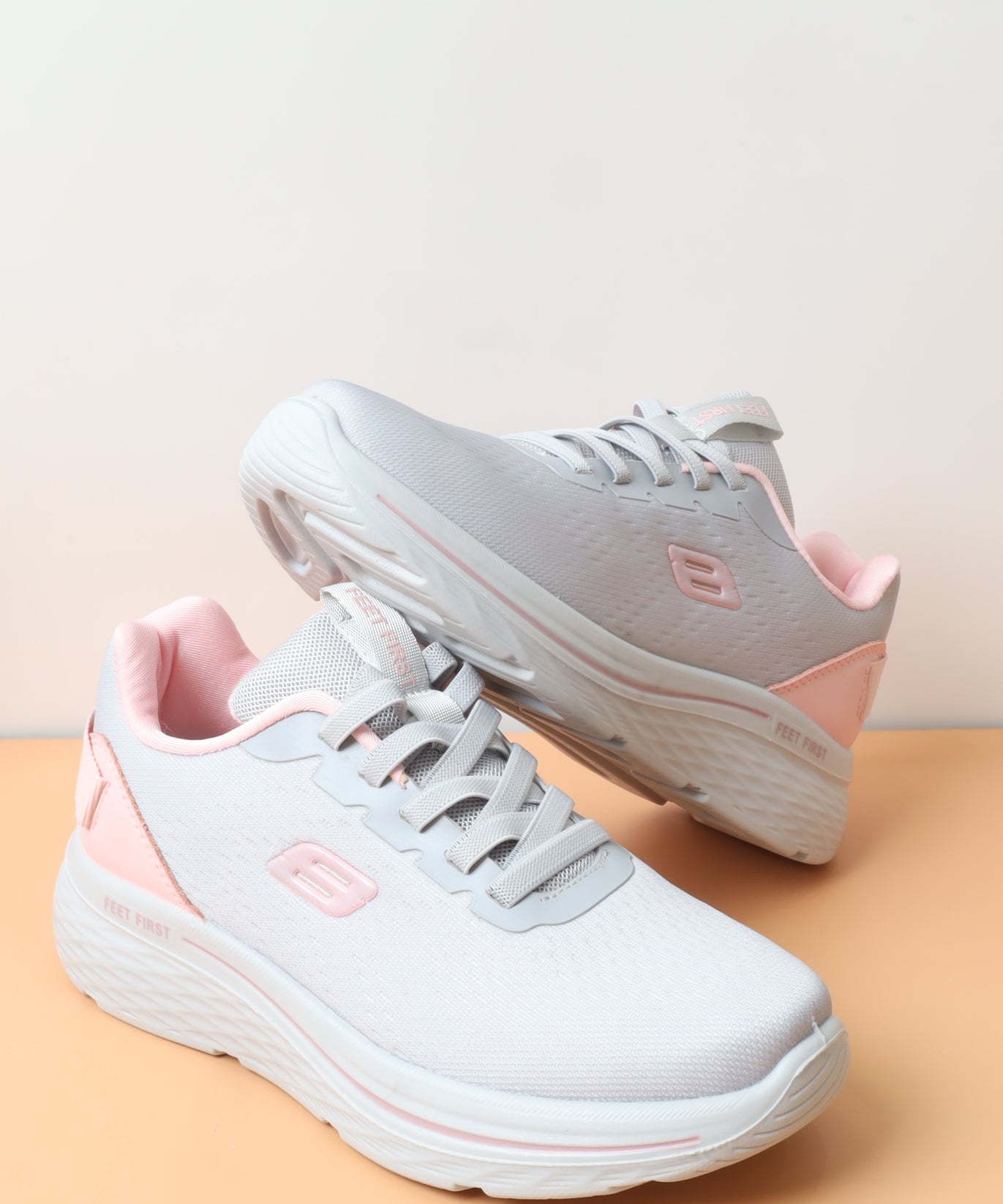 حذاء رياضي نسائي 5713-144