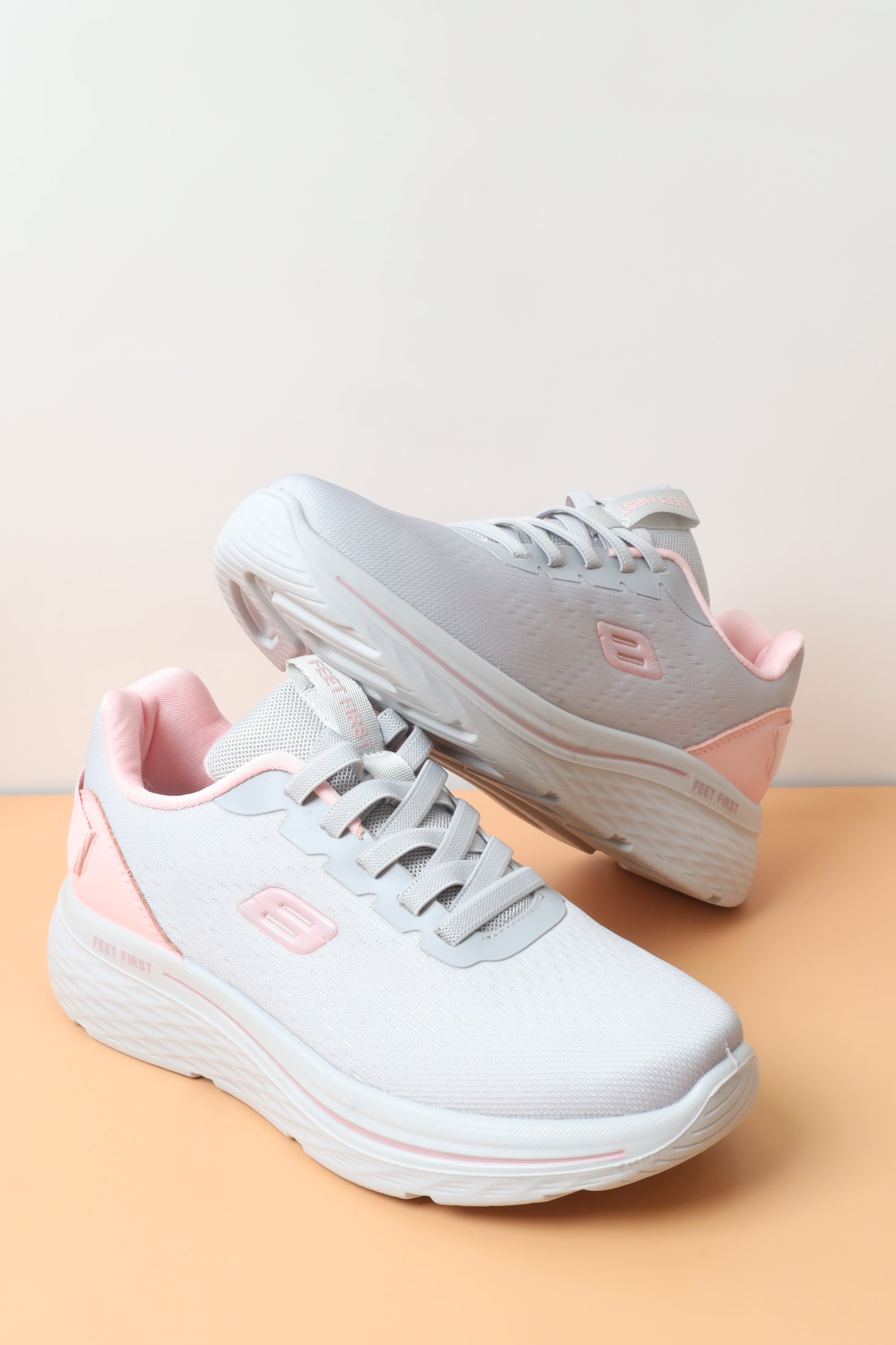 حذاء رياضي نسائي 5713-144