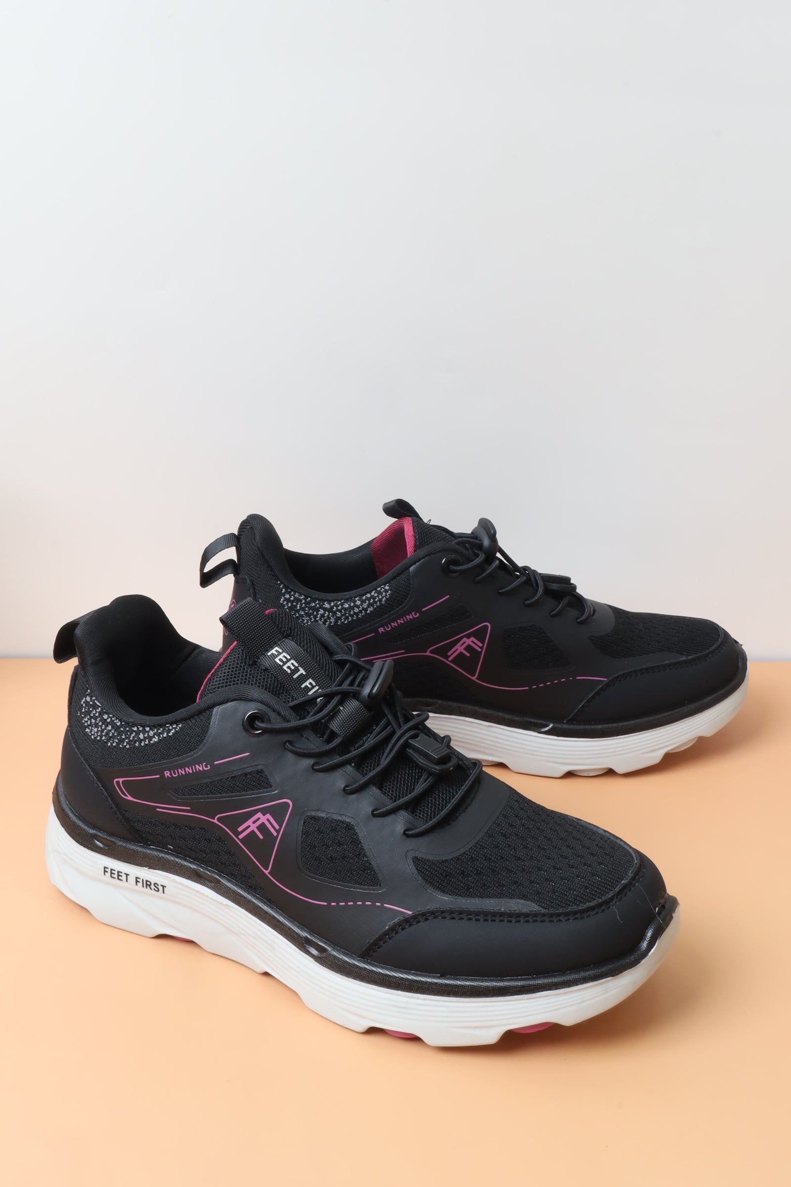 حذاء رياضي نسائي 5736-144