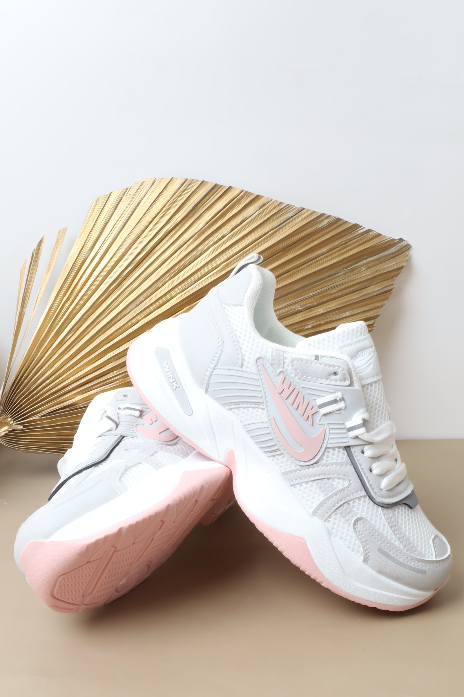 حذاء رياضي نسائي 22-467