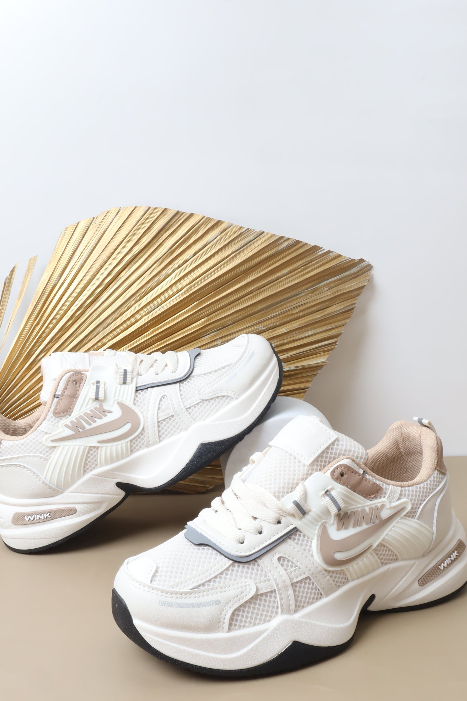 حذاء رياضي نسائي 22-467