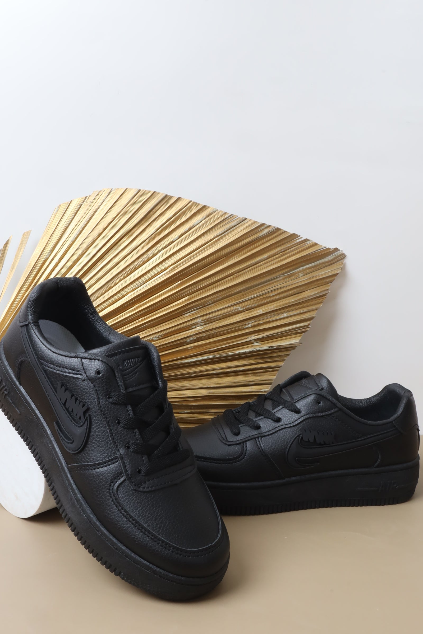 حذاء رياضي نسائي 28-467