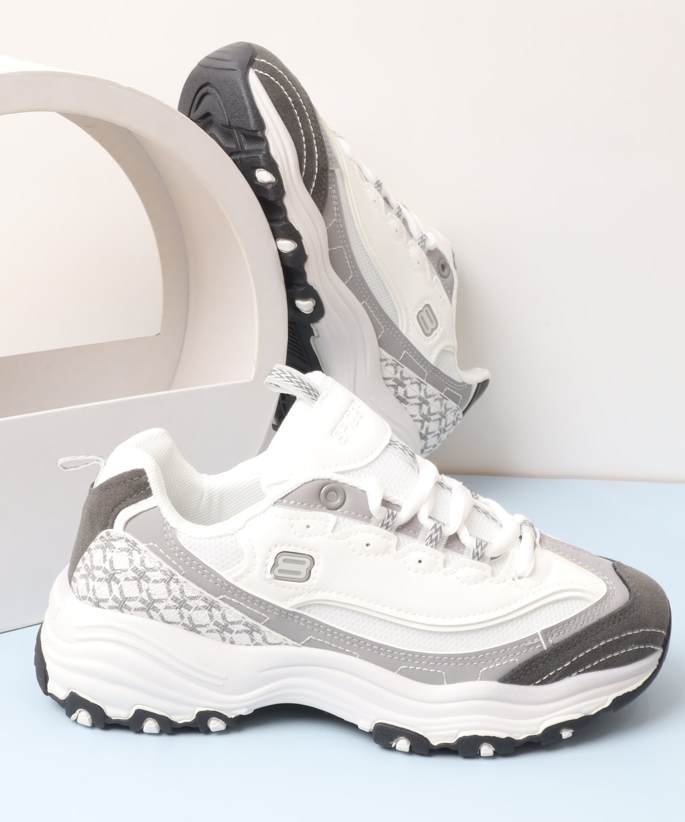 حذاء رياضي نسائي 79-486