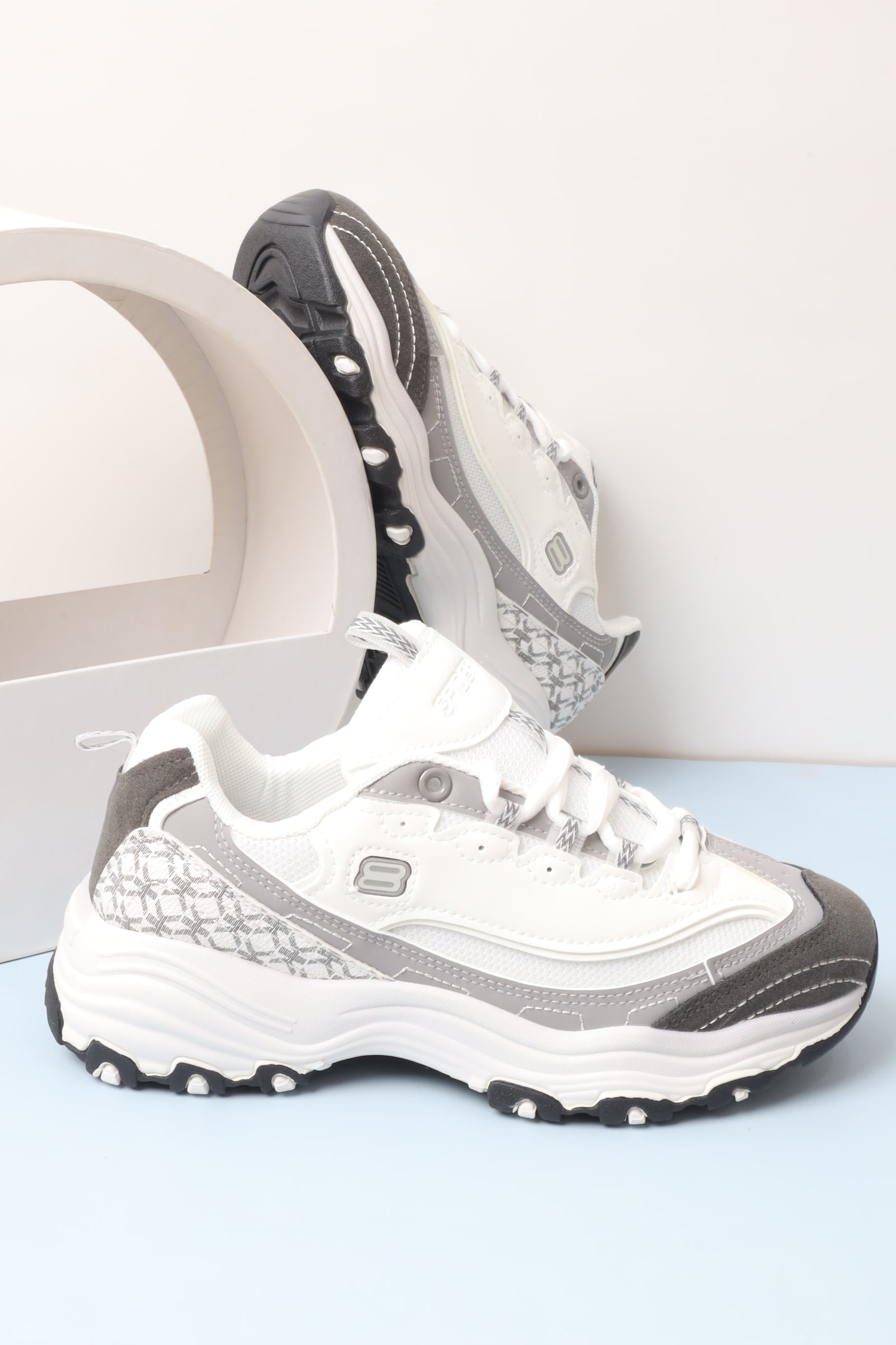 حذاء رياضي نسائي 79-486