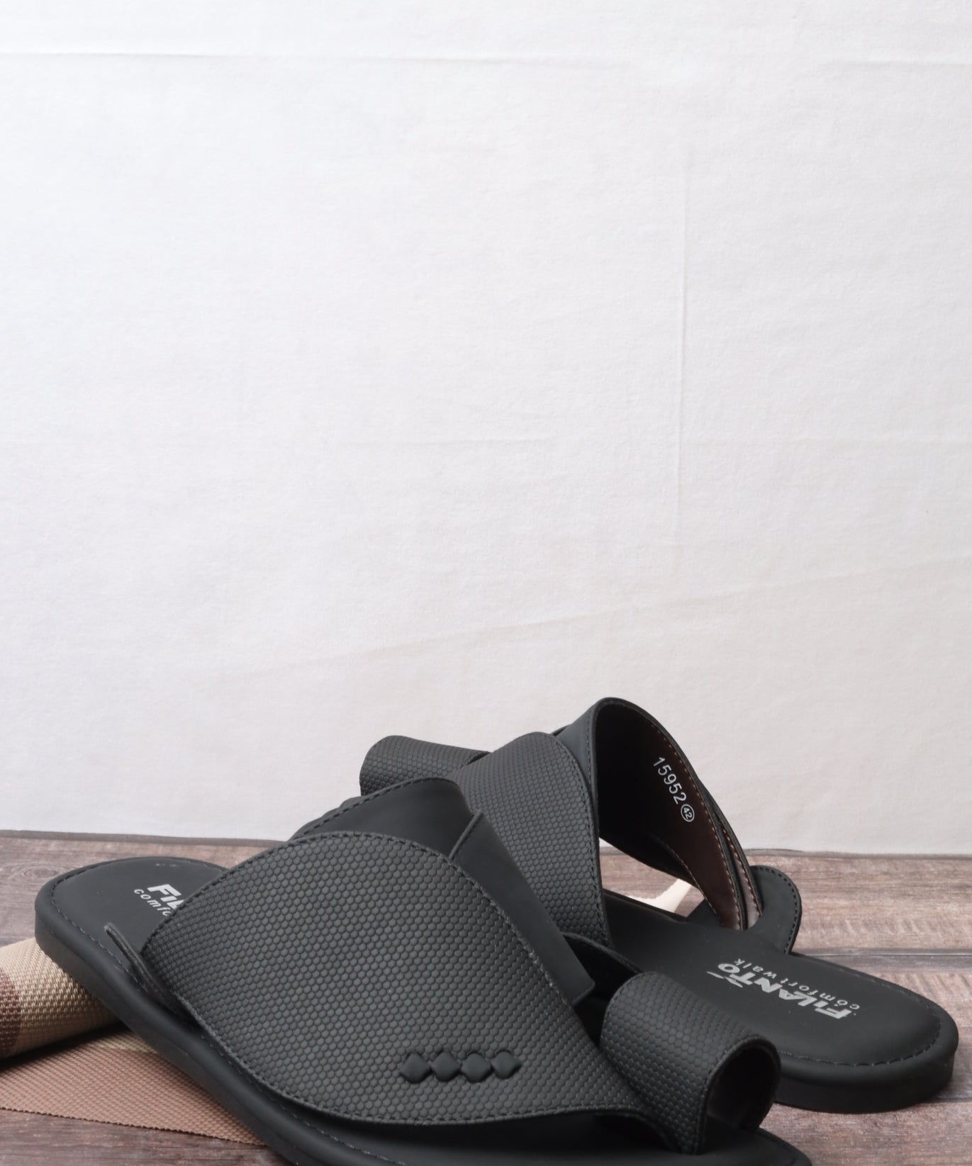 شرقي رجالي 15952