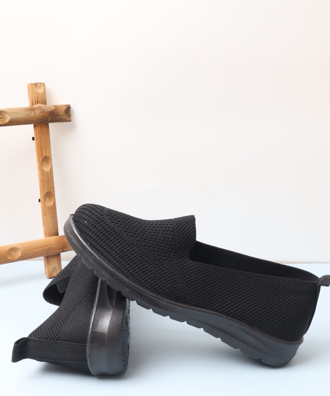 حذاء رياضي نسائي 44-504