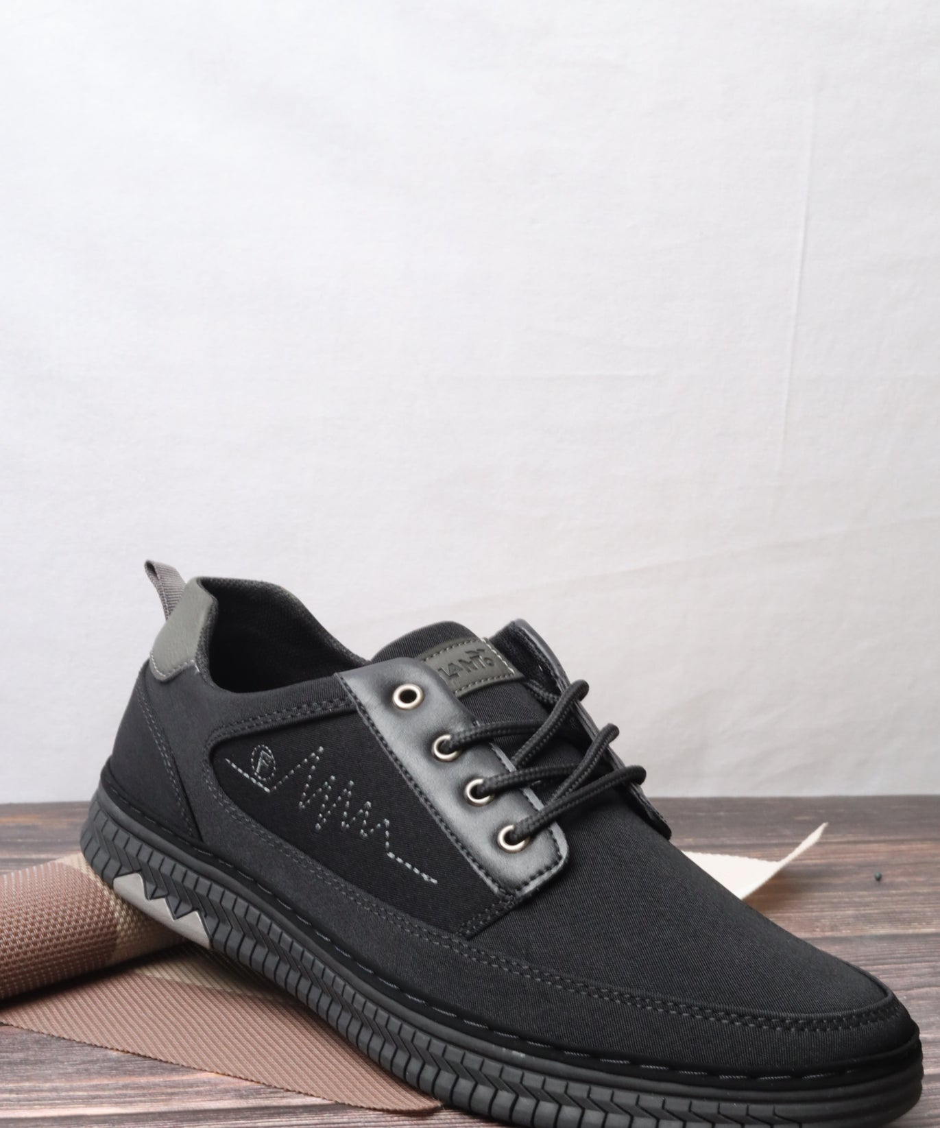 حذاء كاجول 18040