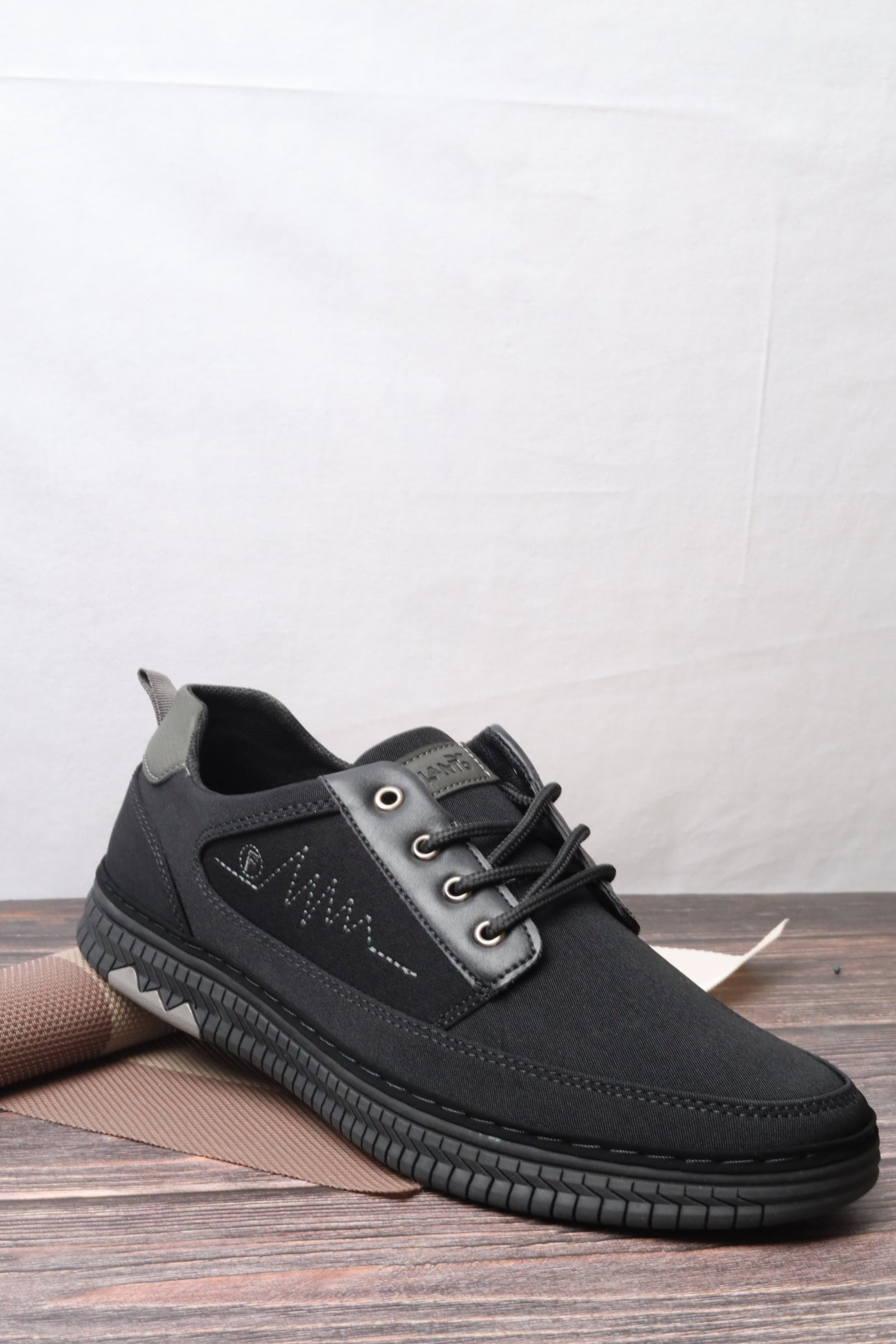 حذاء كاجول 18040