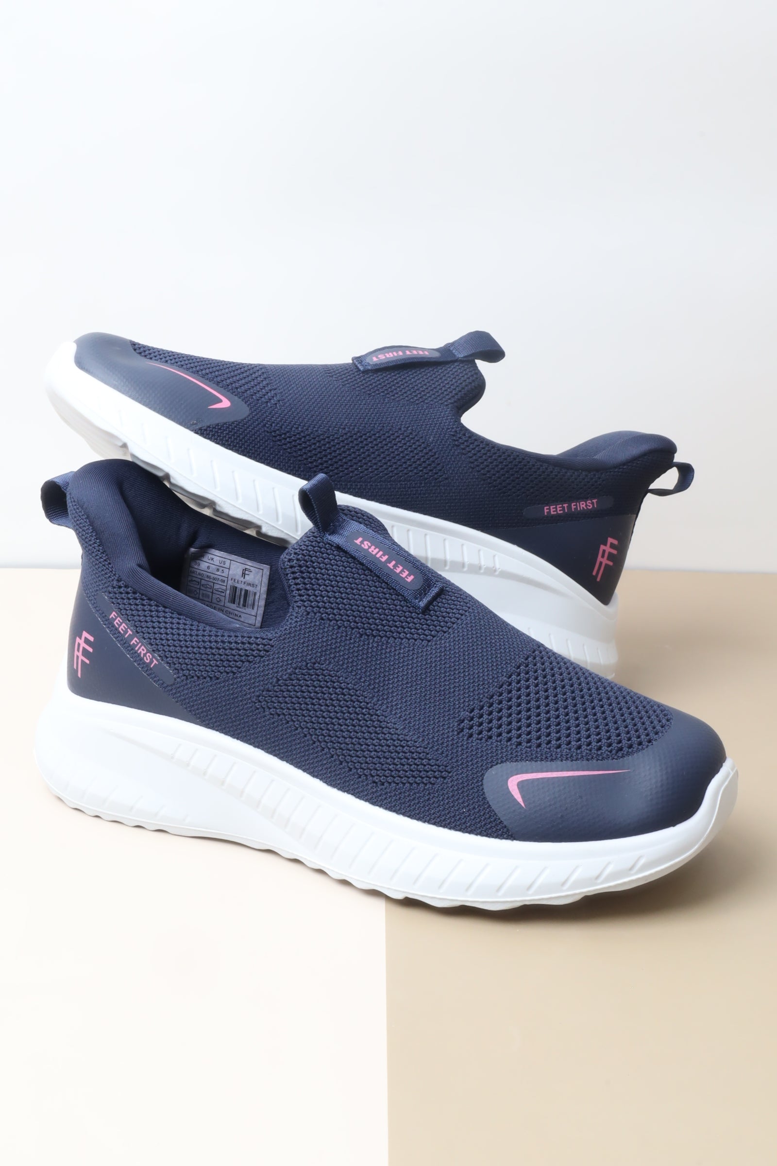 حذاء رياضي نسائي 08-407