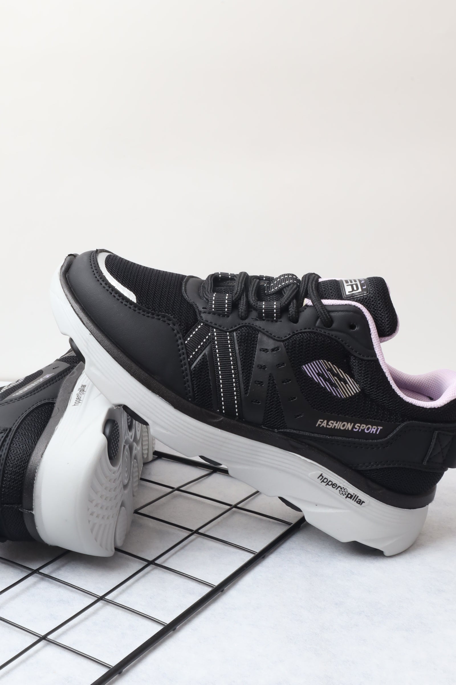 حذاء رياضي نسائي 4606-144