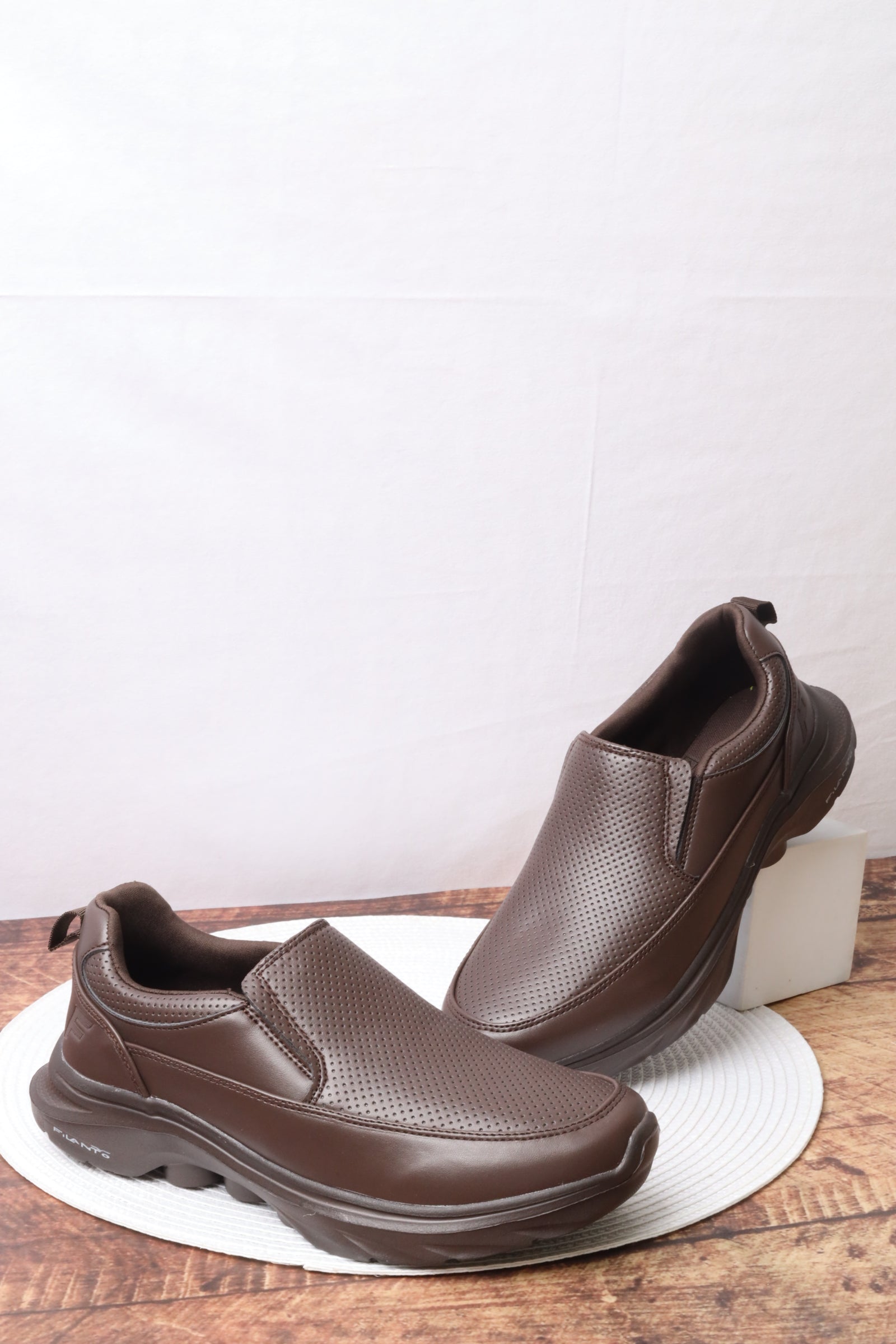 حذاء ولادي 19605