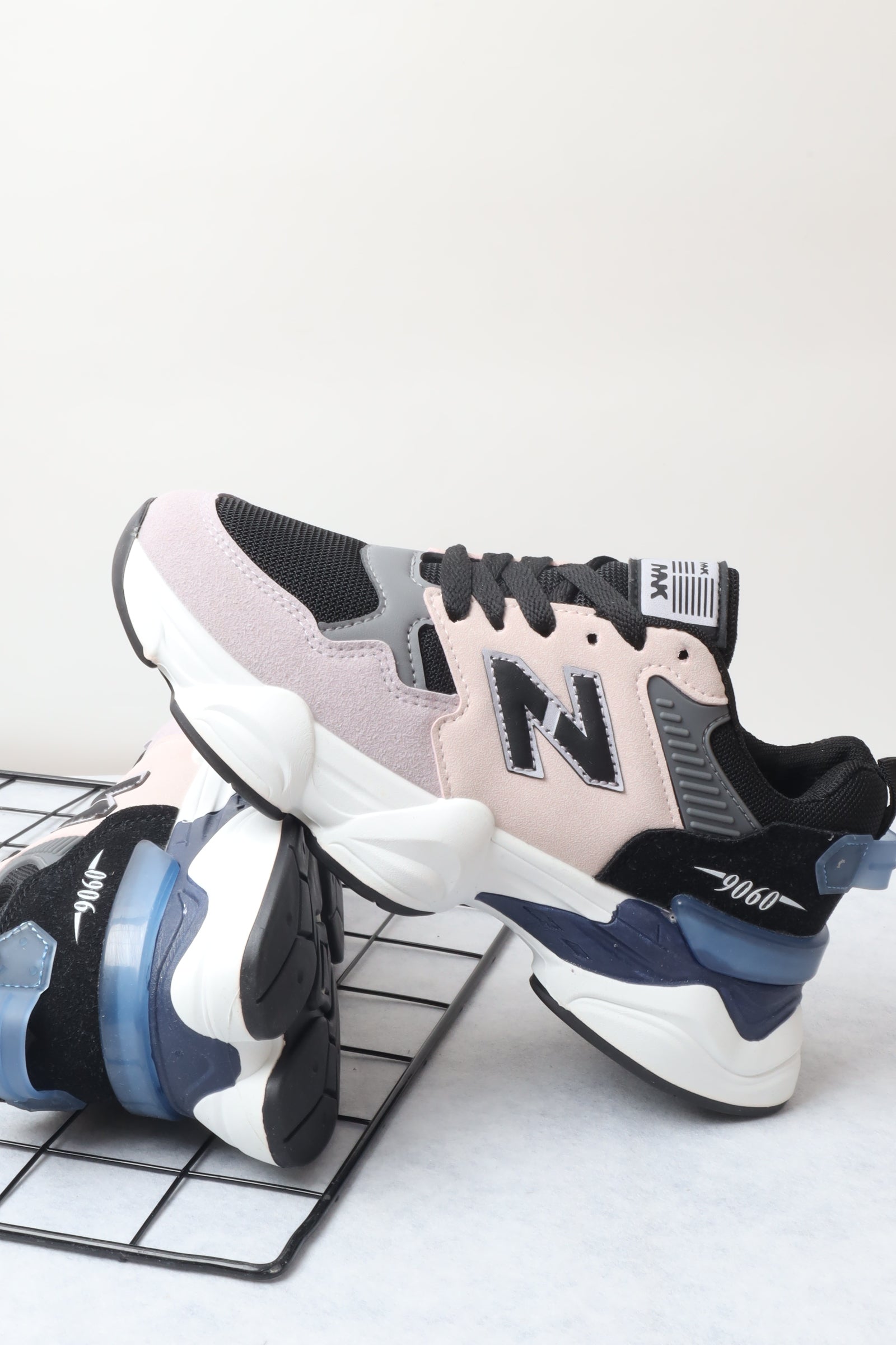 حذاء رياضي نسائي 4714-144