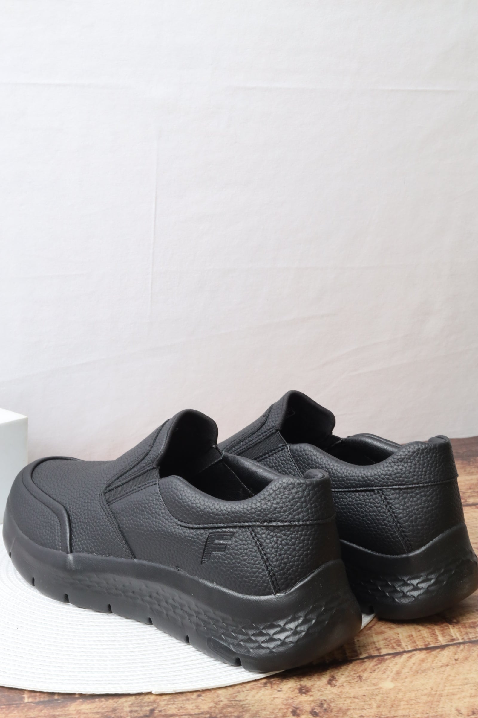 حذاء رياضي رجالي 16656