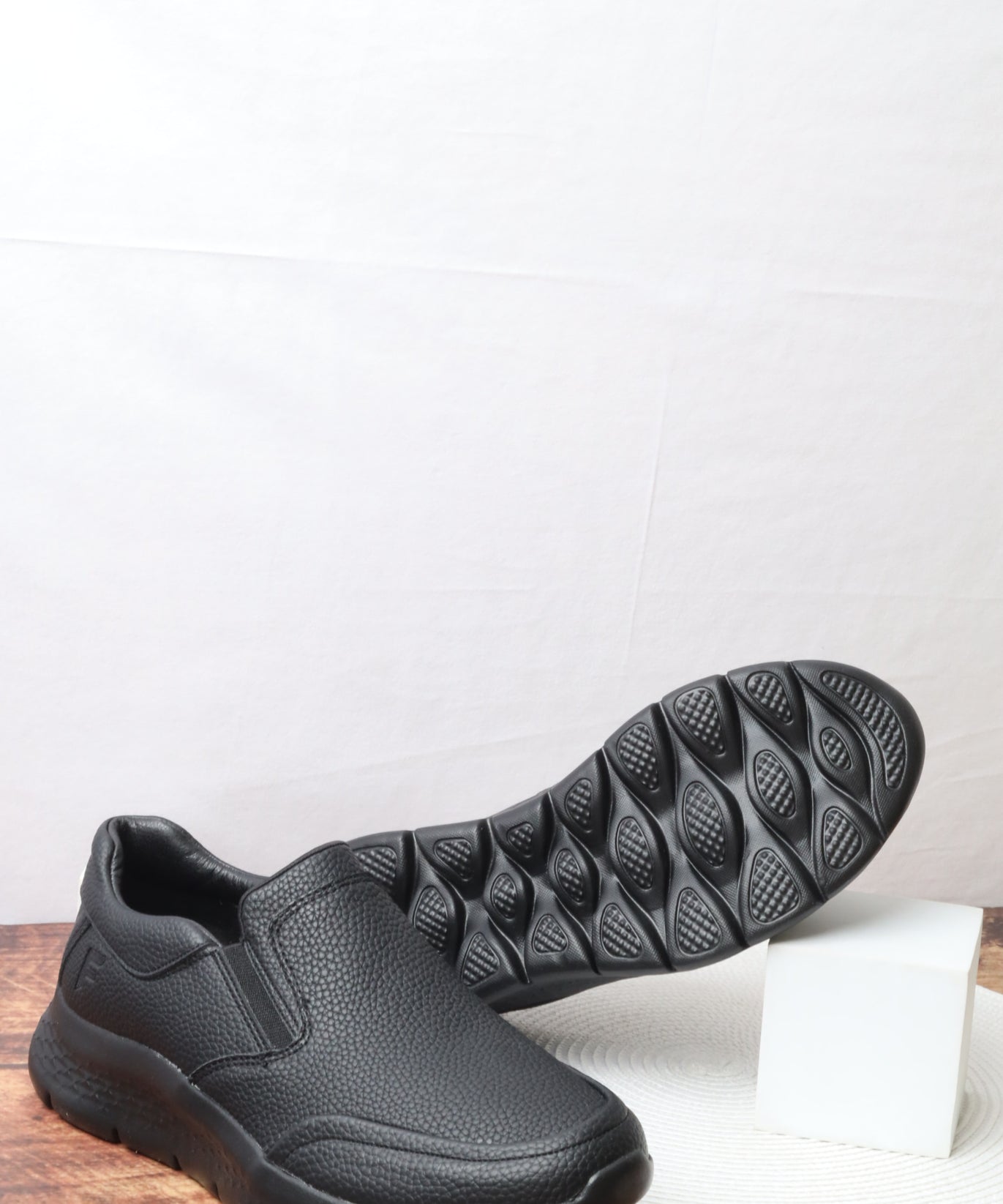 حذاء رياضي رجالي 16656