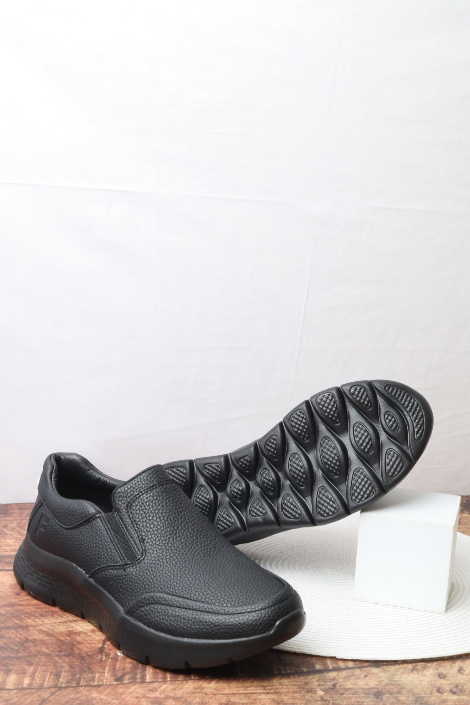 حذاء رياضي رجالي 16656