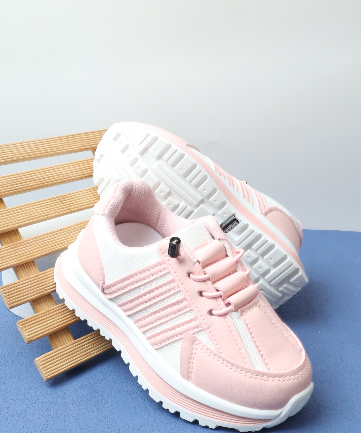 حذاء أطفالي 1302