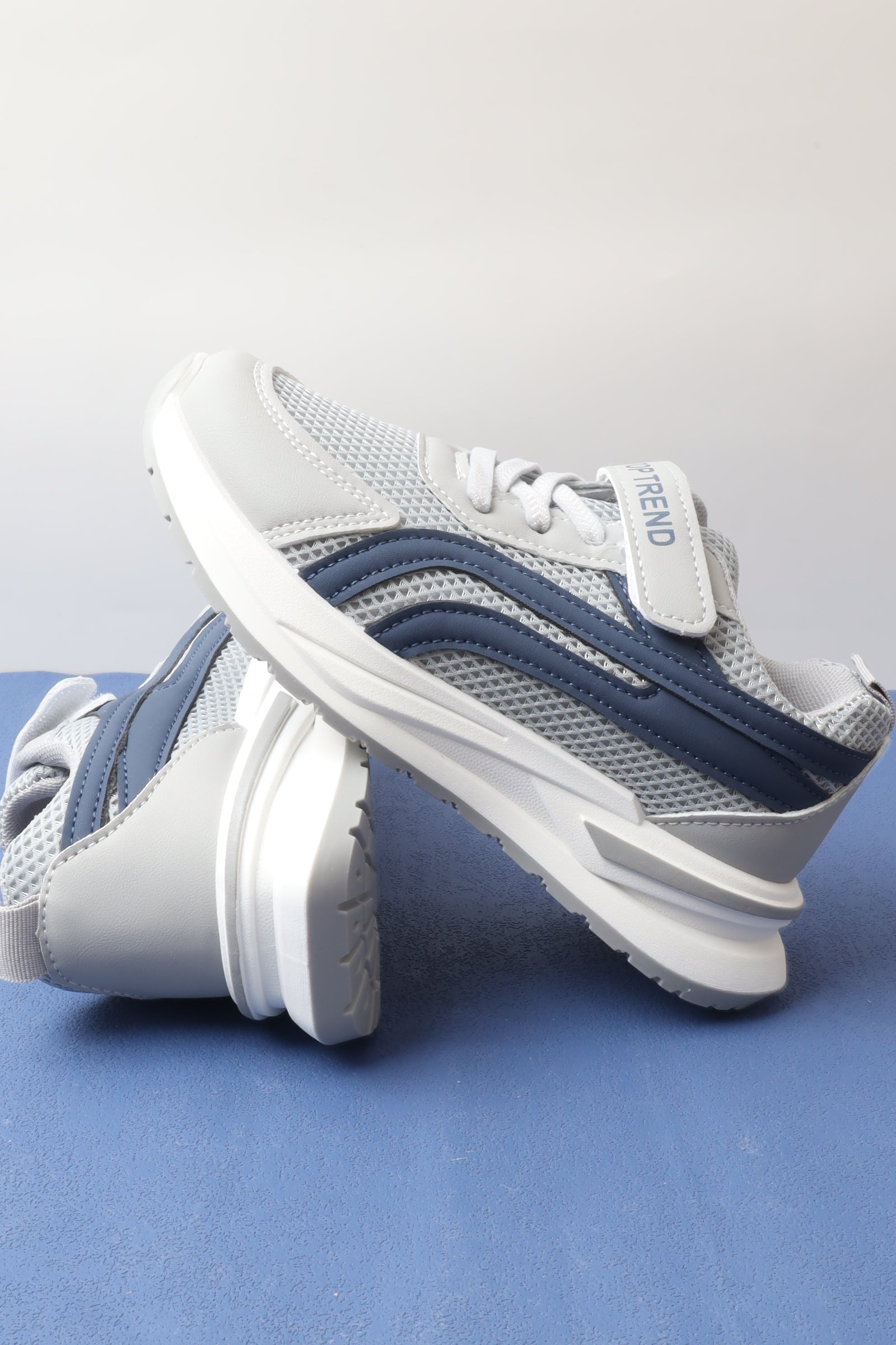 حذاء ولادي 1468