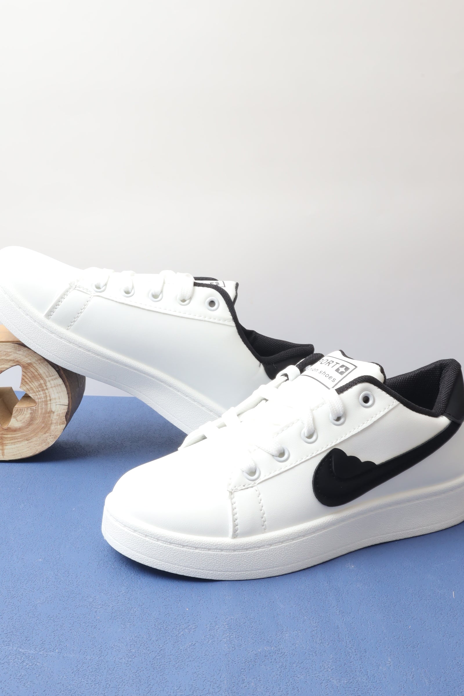 حذاء رياضي نسائي 1815