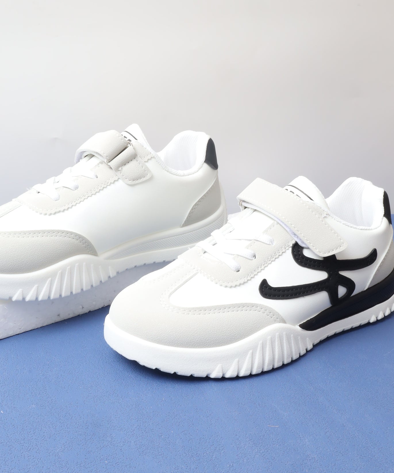 حذاء بناتي 1822