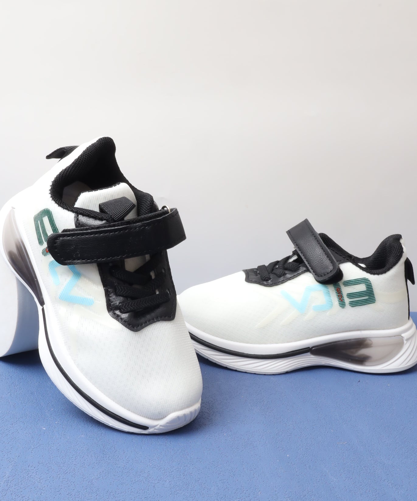 حذاء أطفالي 0510