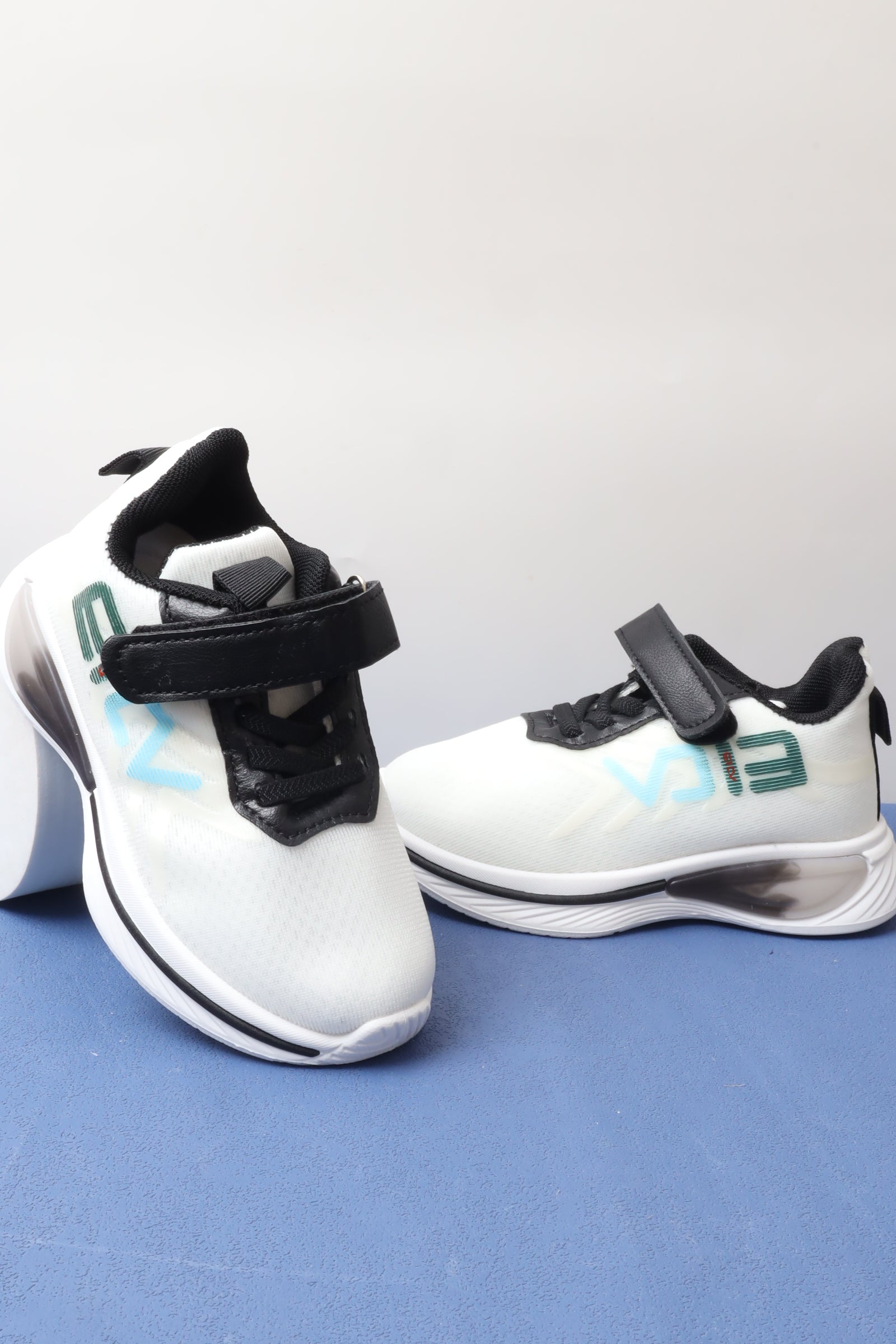 حذاء أطفالي 0510