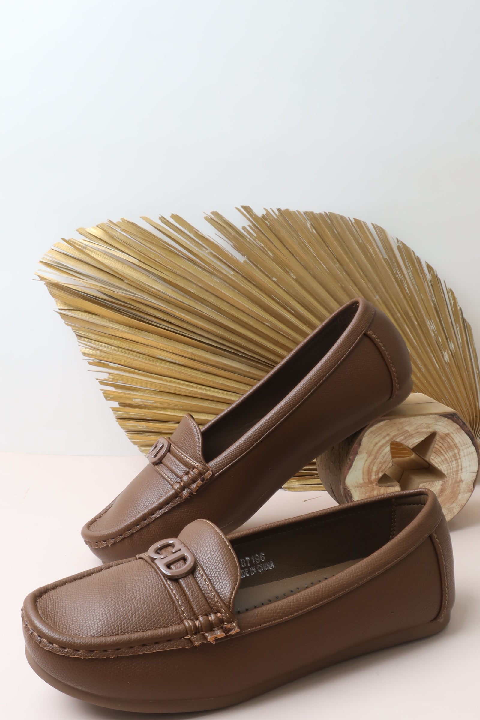 BT196 حذاء نسائي