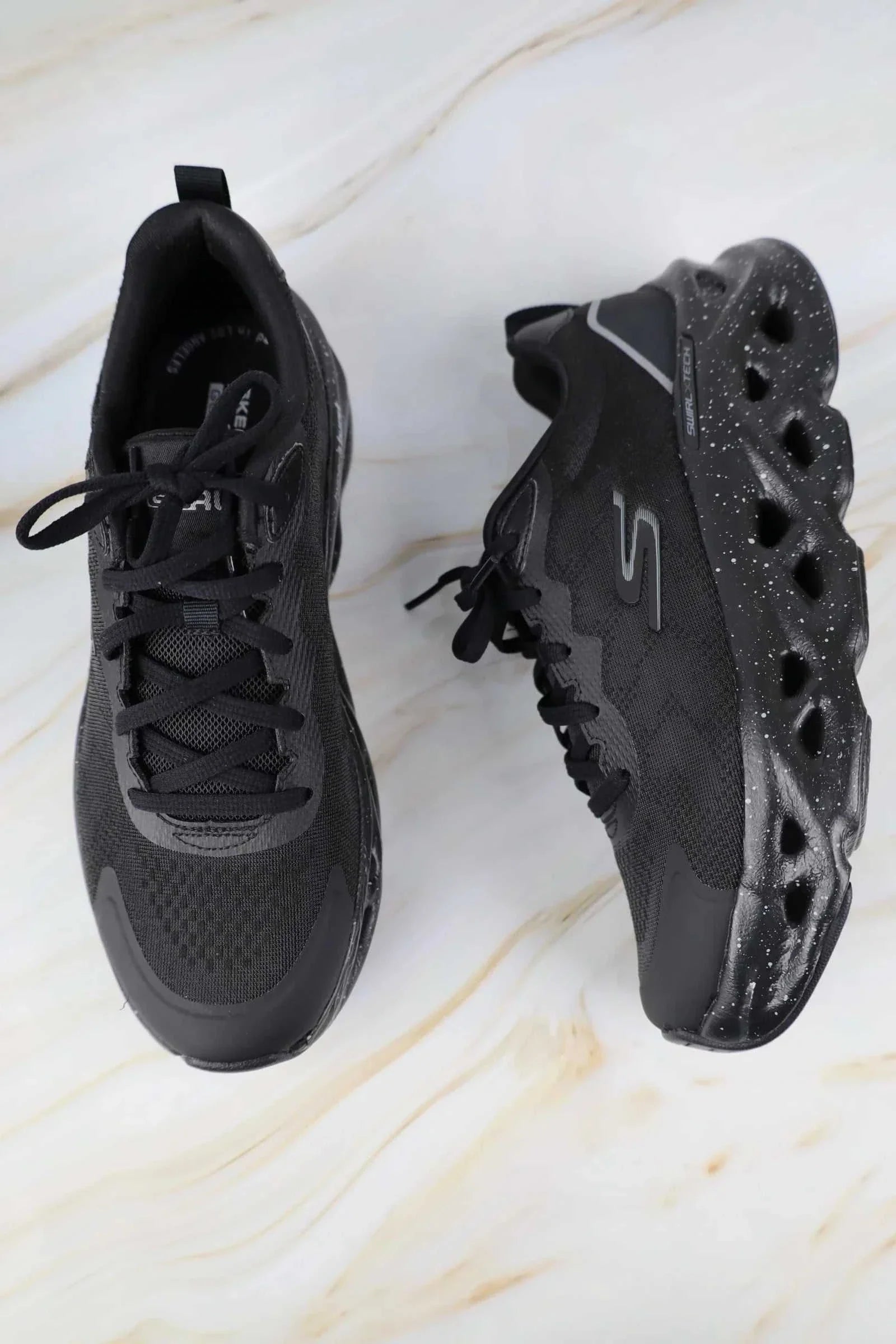 سكيتشرز رجالي جو رن 220546