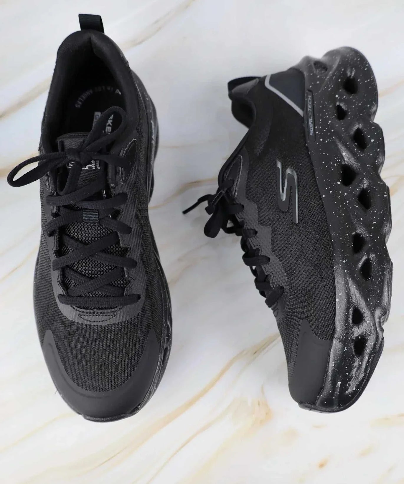 سكيتشرز رجالي جو رن 220546