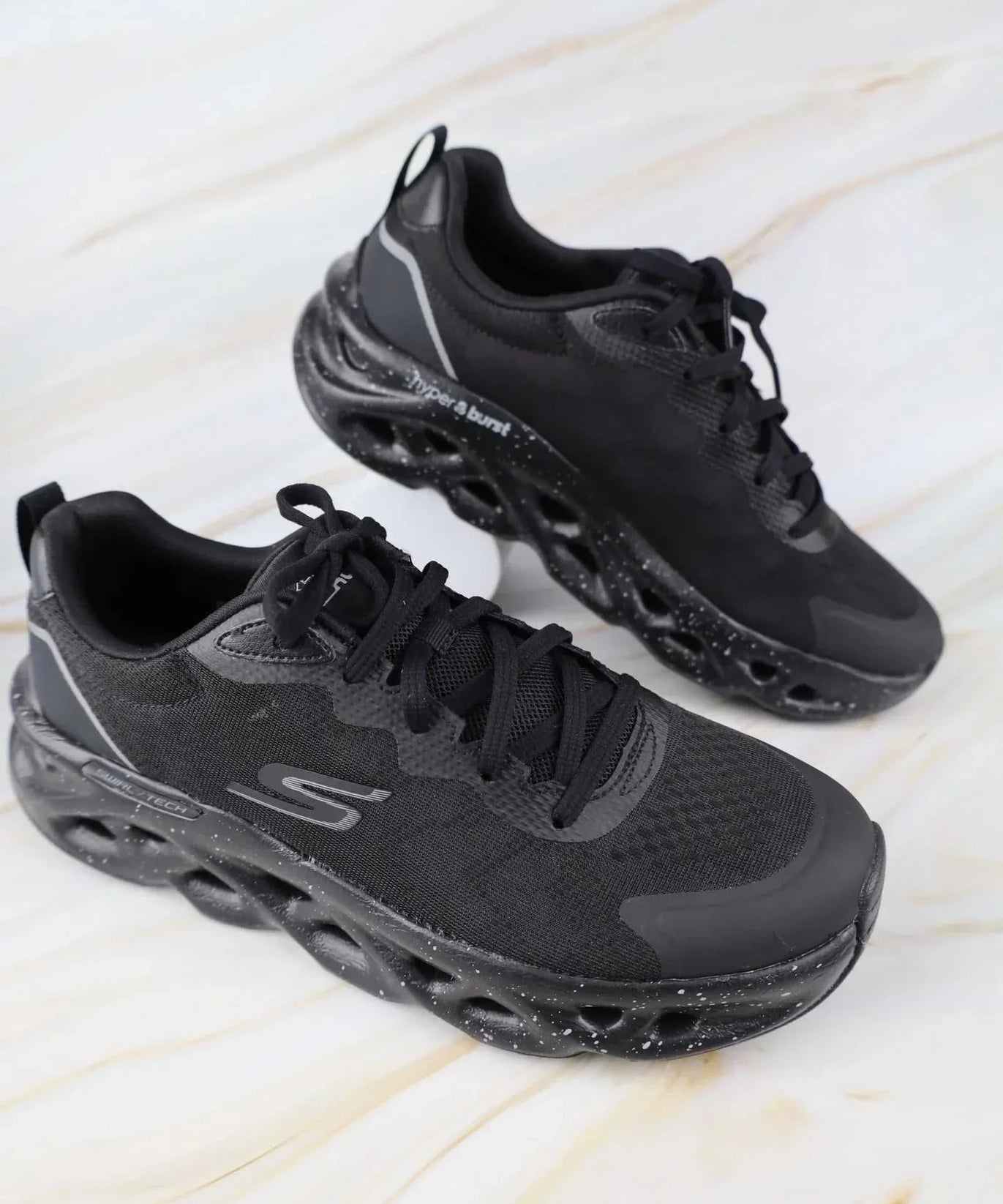 سكيتشرز رجالي جو رن 220546