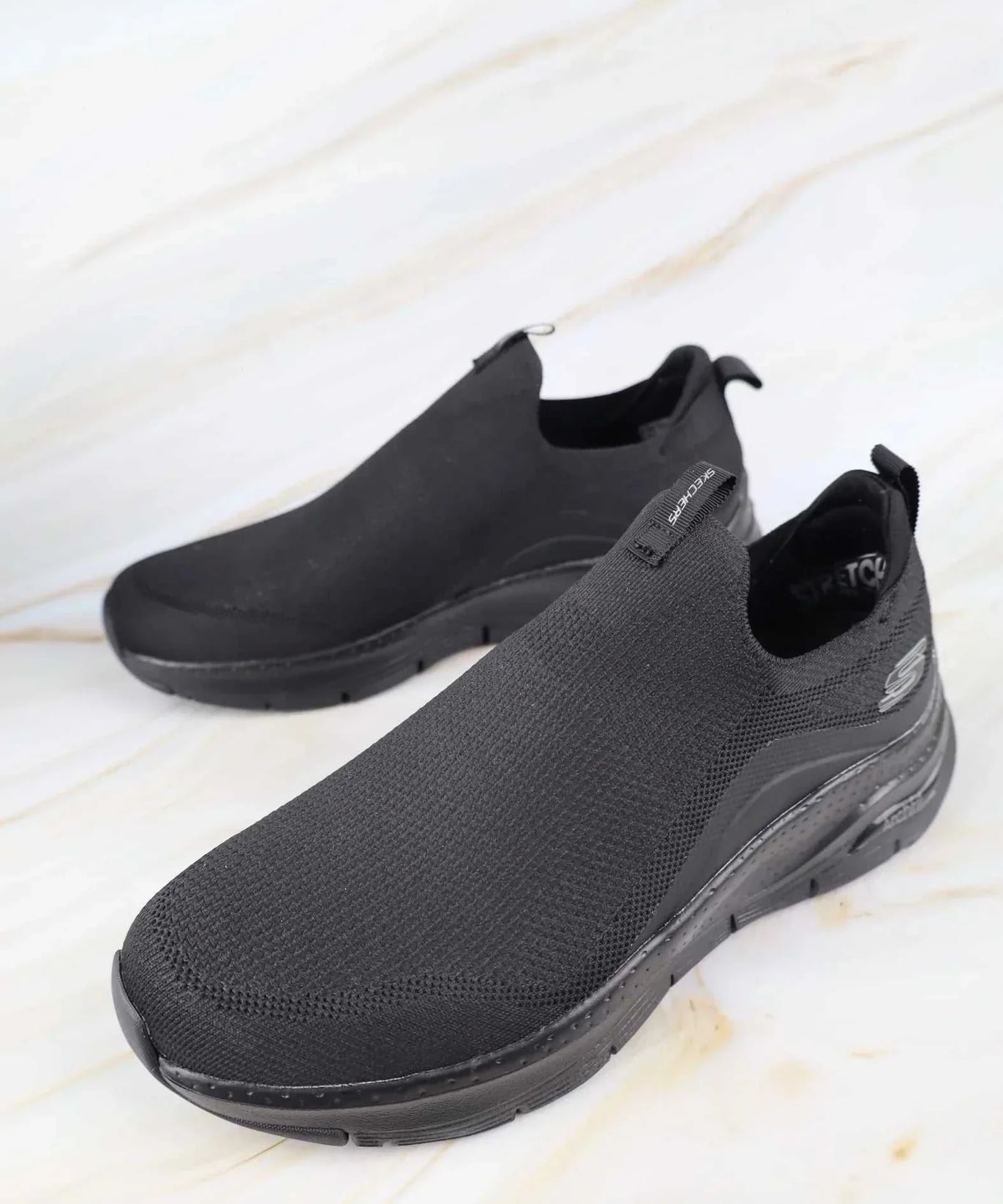 سكيتشرز رجالي آرتش فيت 232404