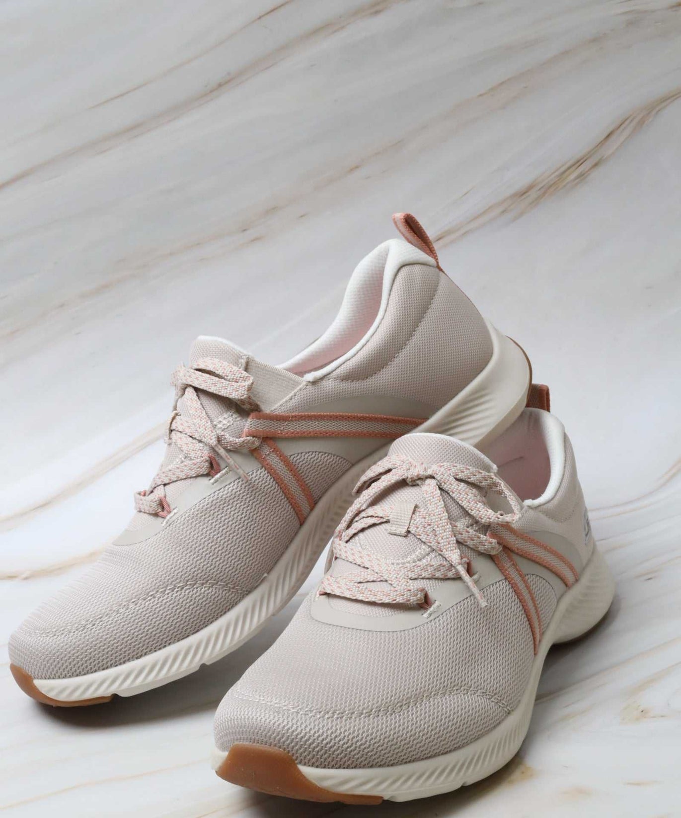 سكيتشرز نسائي فابور 104620