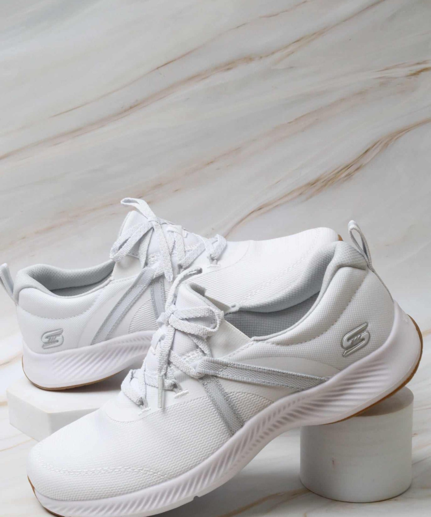 سكيتشرز نسائي فابور 104620