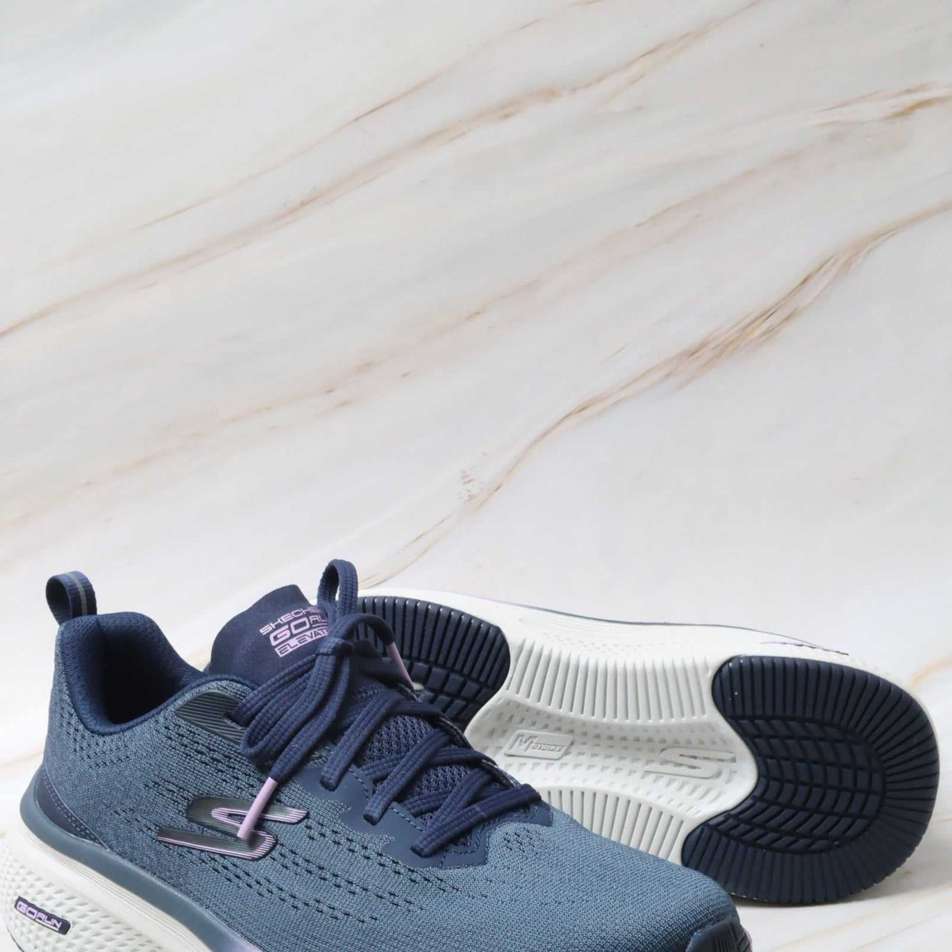 SKECHERS GO RUN ELEVATE 2.0 WOMEN 129000 