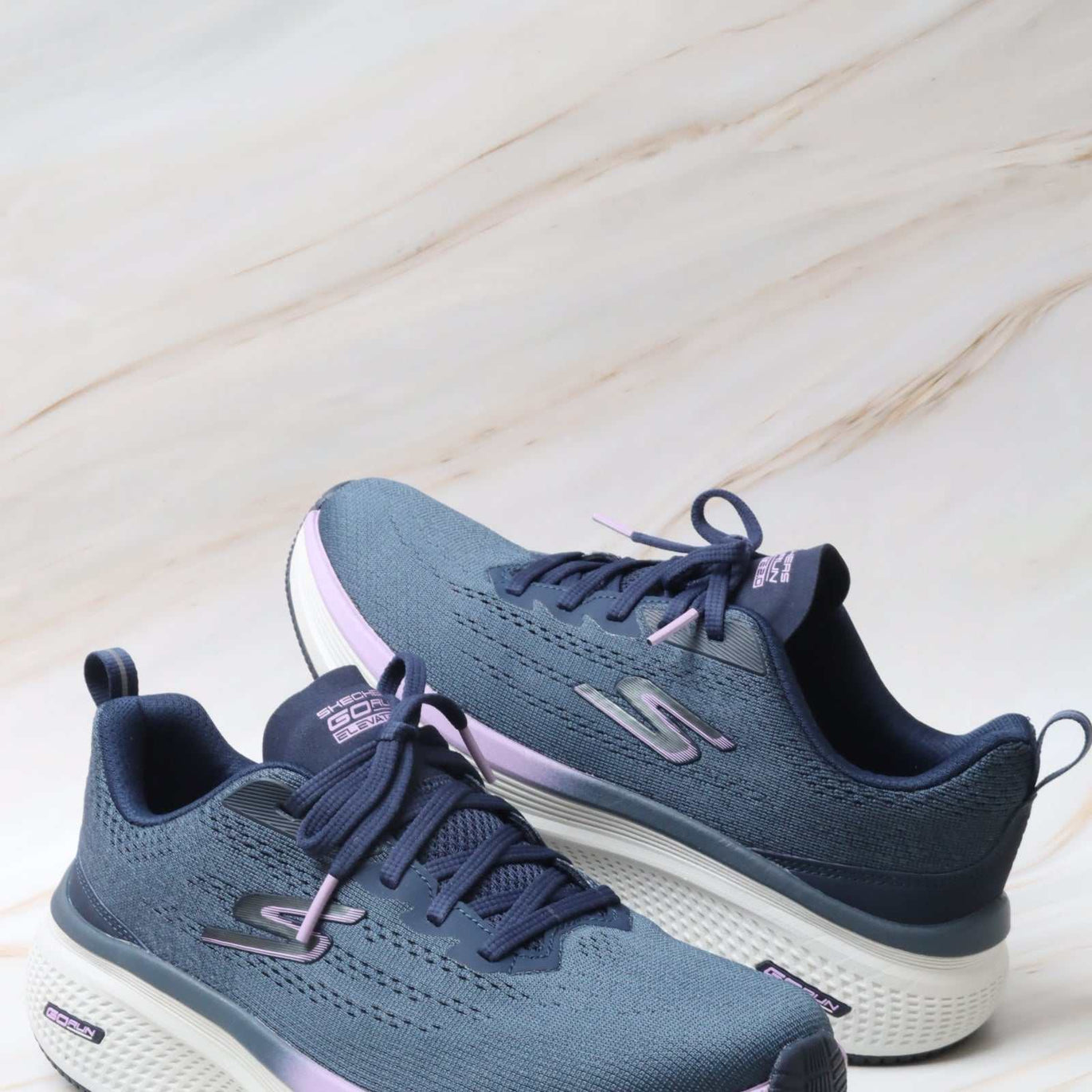 SKECHERS GO RUN ELEVATE 2.0 WOMEN 129000 
