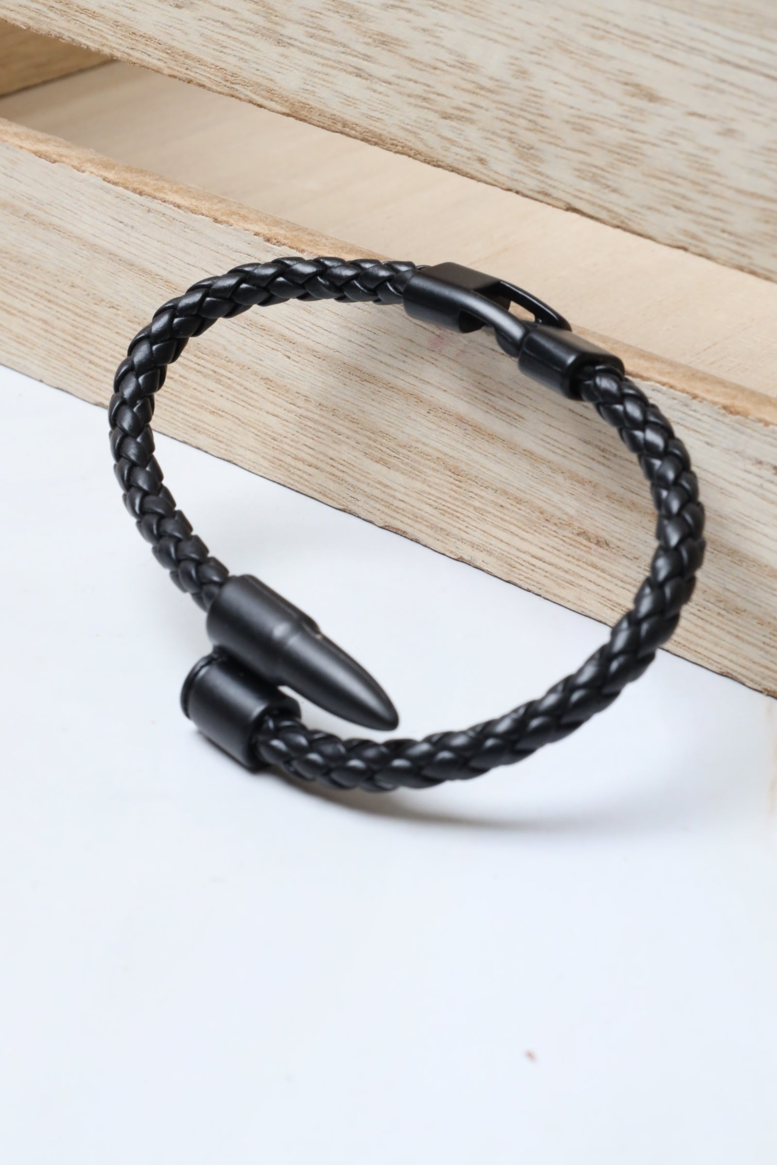 اسوارة رجالية جلد 107