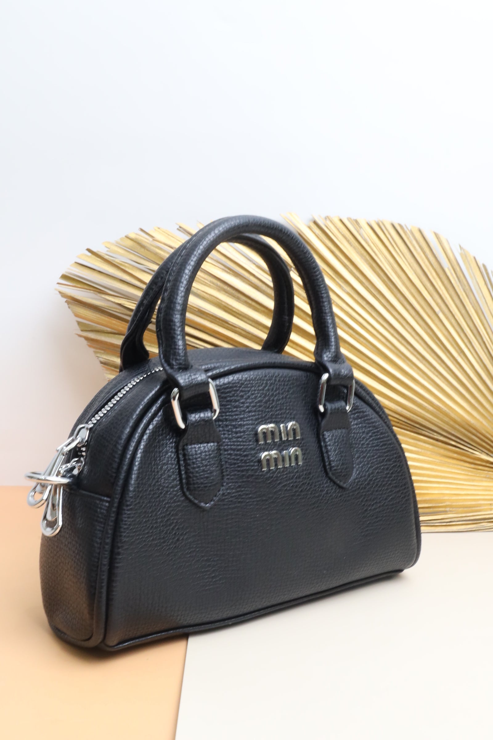 A061 حقيبة نسائية