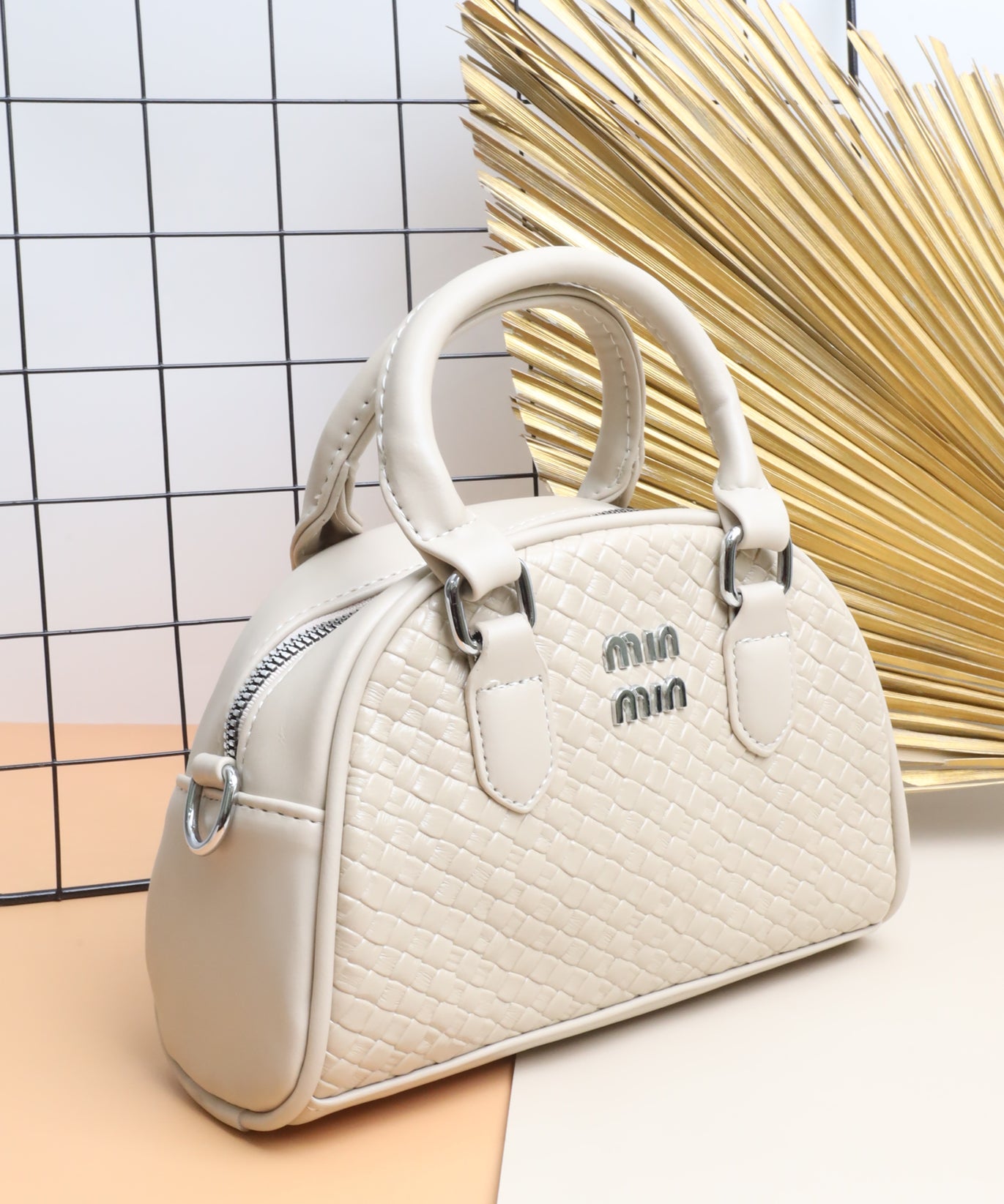 A062 حقيبة نسائية