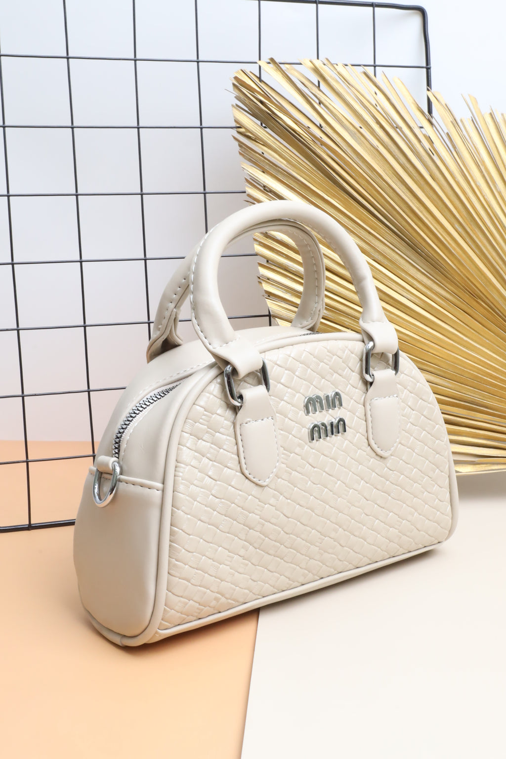 A062 حقيبة نسائية