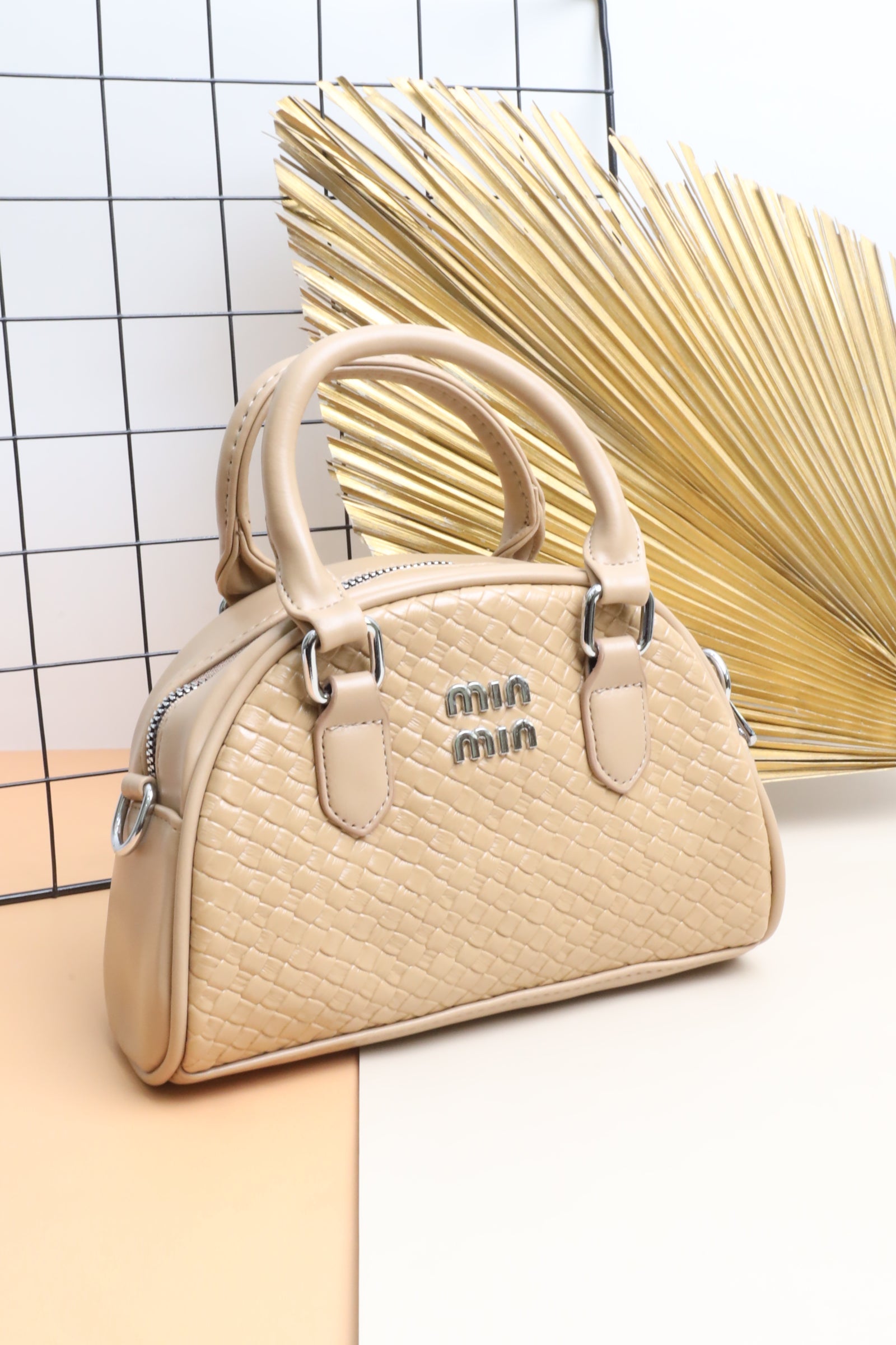 A062 حقيبة نسائية